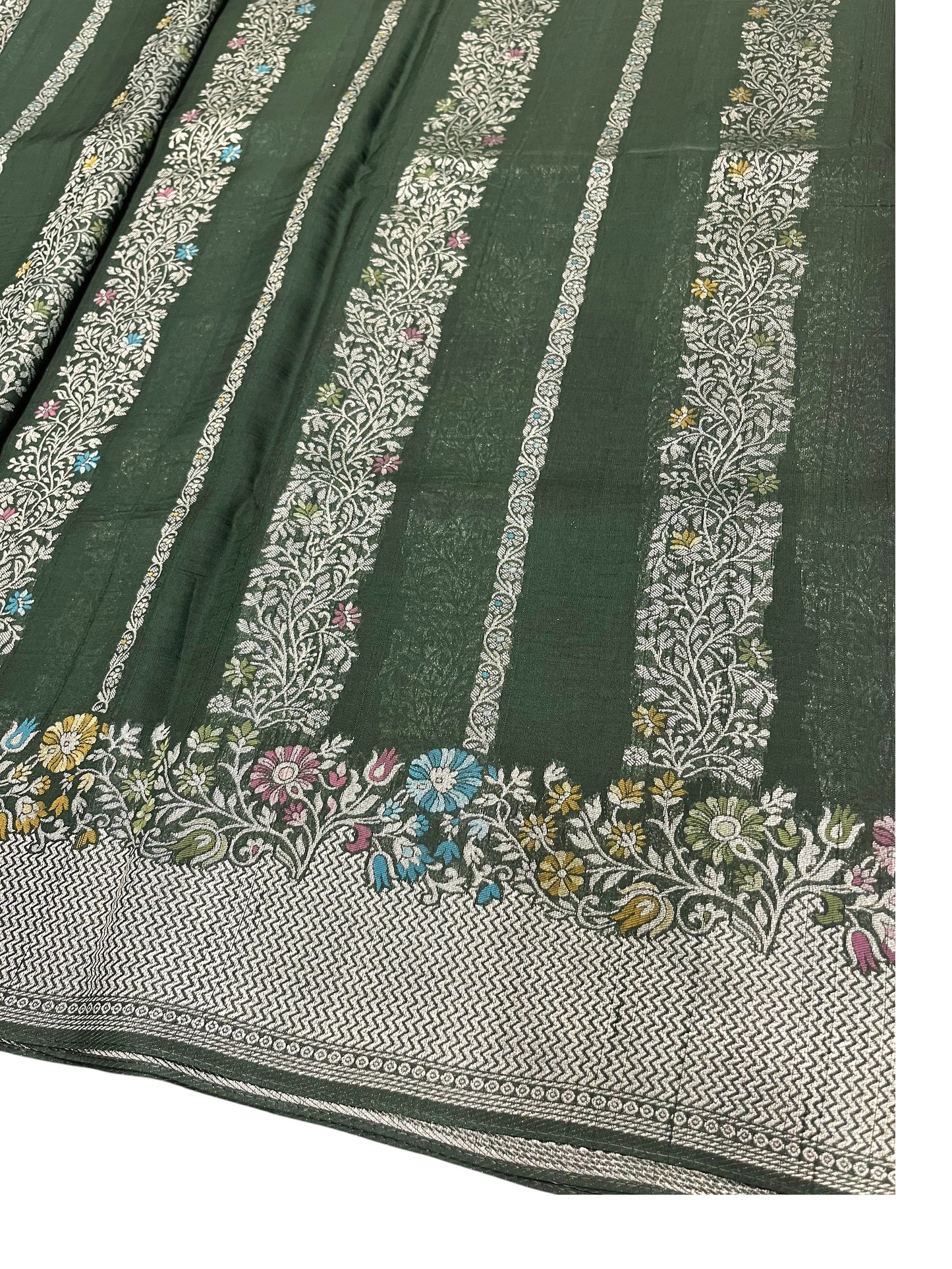Southloom Banarasi Silk Saree with Woven Work on Body and Borders (Green & Purple)