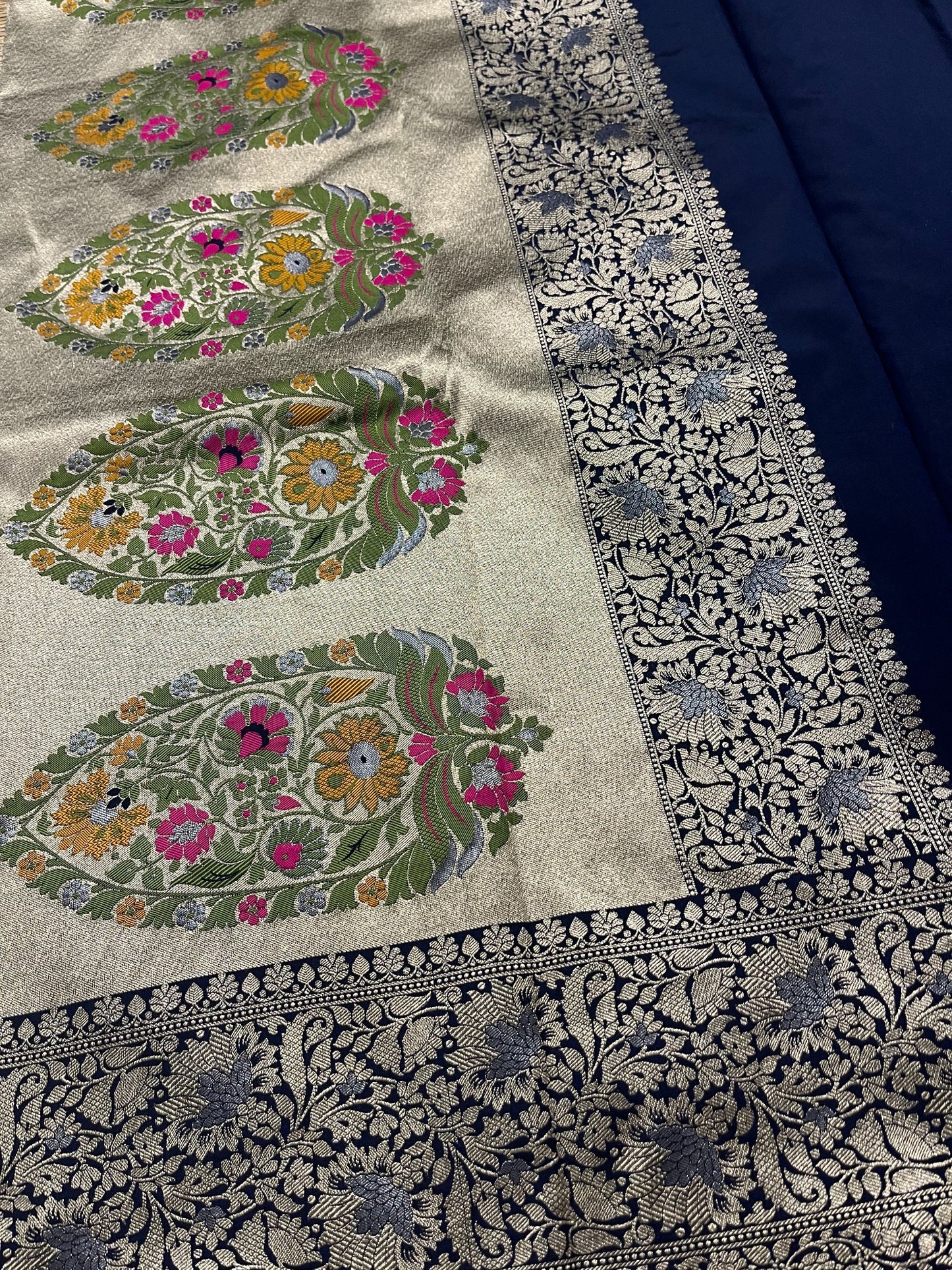Southloom Pure Banarasi Silk Saree with Woven Work on Body and Borders