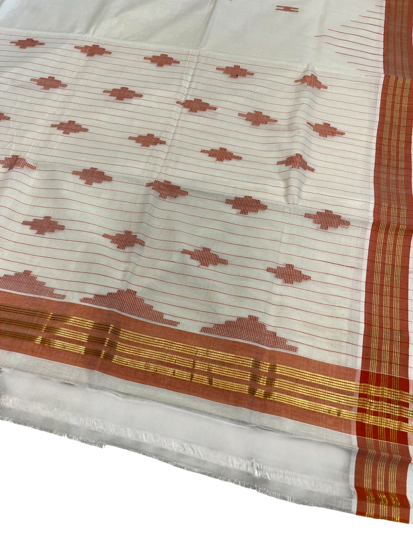Southloom Super Premium Balaramapuram Unakkupaavu Handloom Cotton Saree with Butta Works Across Body