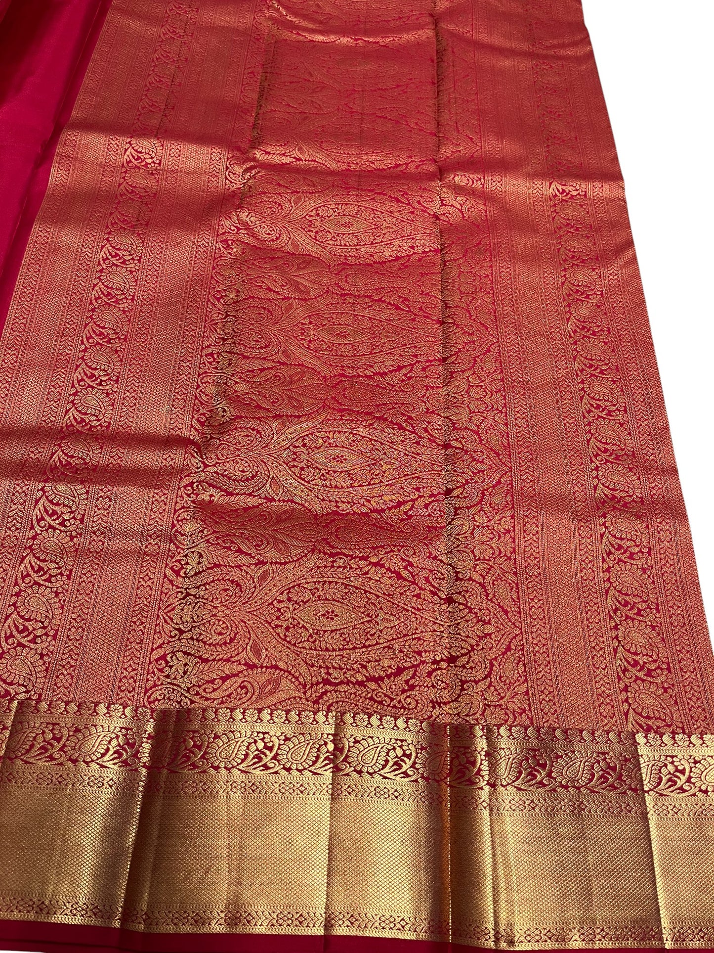 Southloom Premium Handloom Bridal Kanchipuram Silk Saree with Korvai Works (Red)