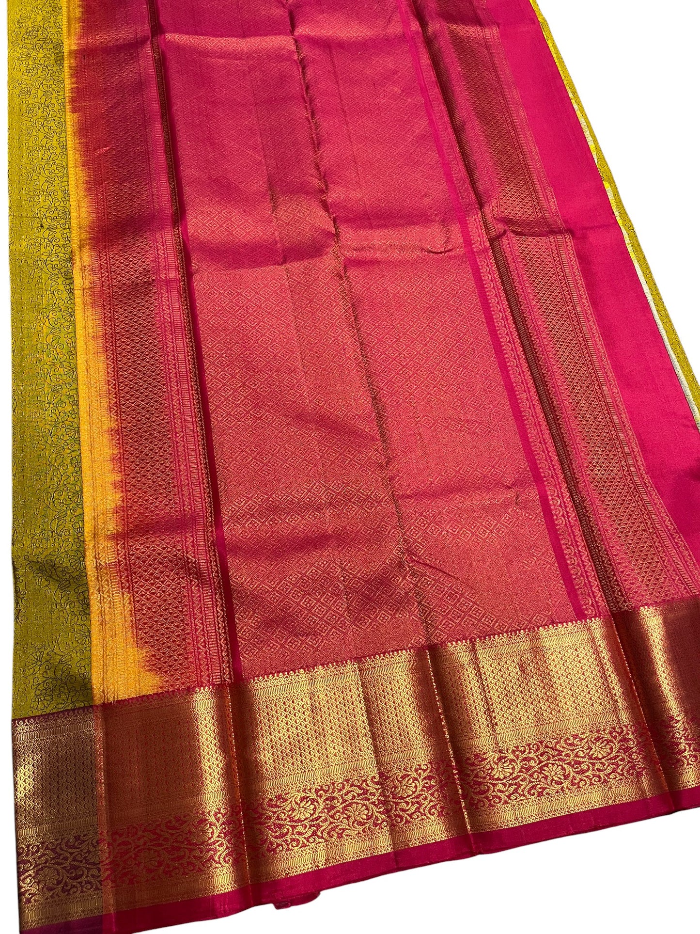 Southloom Pure Handloom Bridal Kanchipuram Silk Saree with Korvai Work (Green & Magenta)