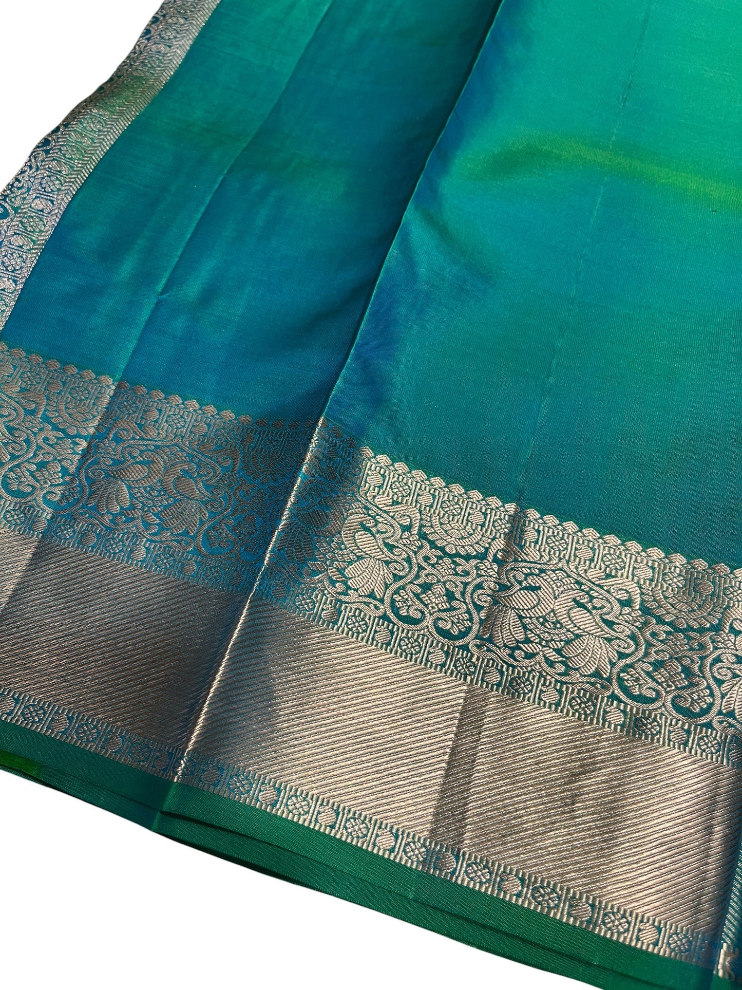 Southloom Pure Handloom Bridal Kanchipuram Silk Saree with Korvai Work