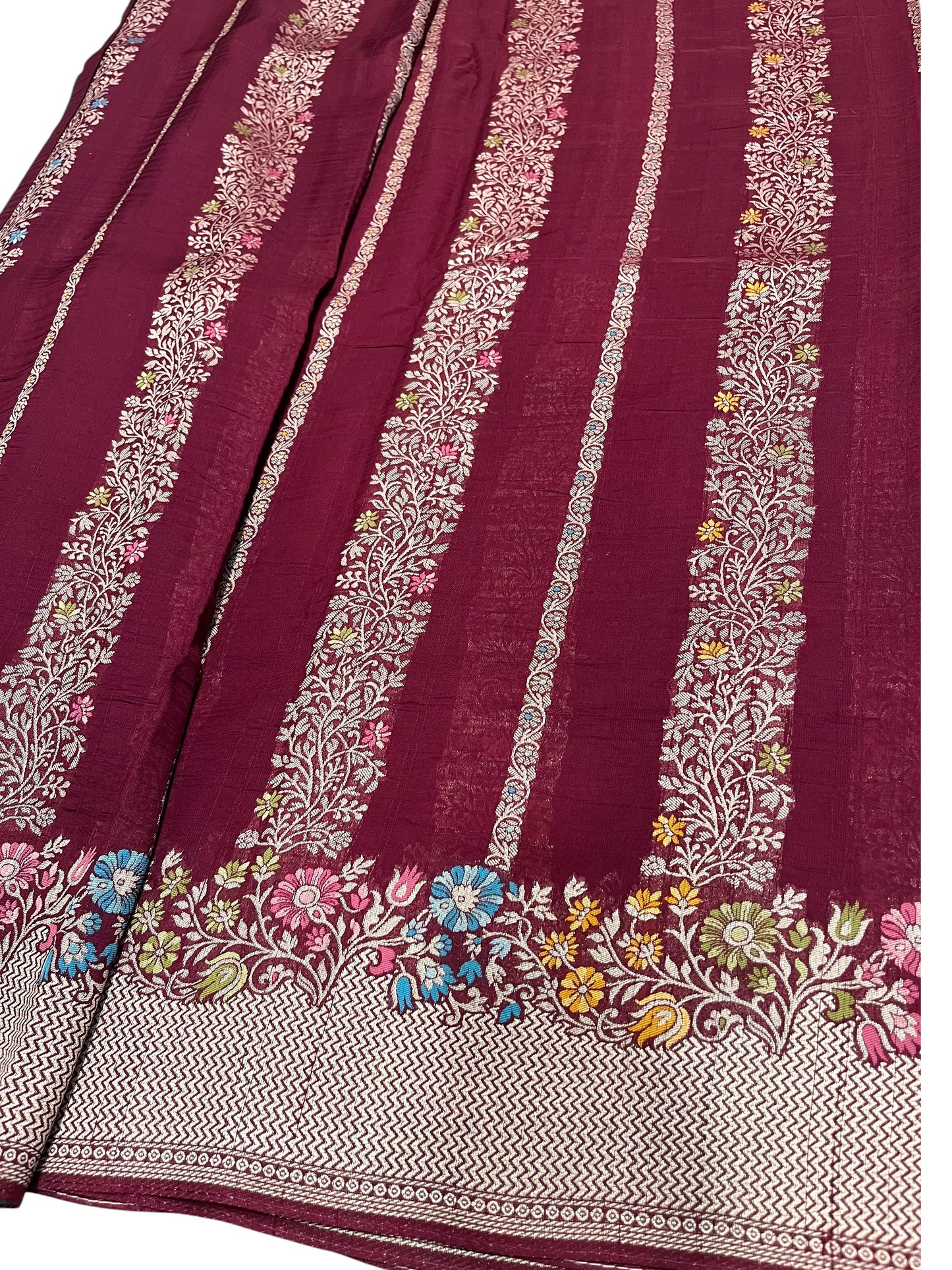 Southloom Banarasi Silk Saree with Woven Work on Body and Borders (Green & Purple)