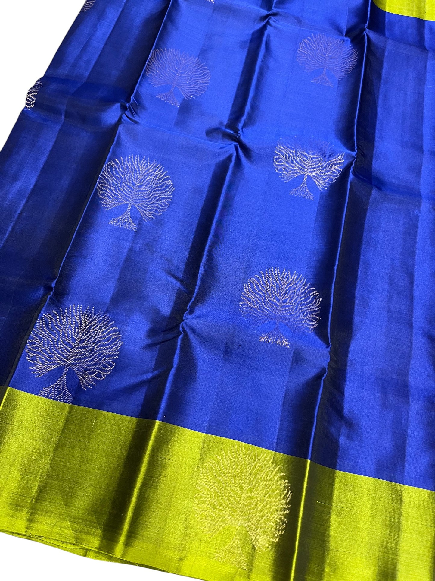 Southloom Pure Handloom Kanchipuram Silk Saree with Butta Work(Blue & Green )