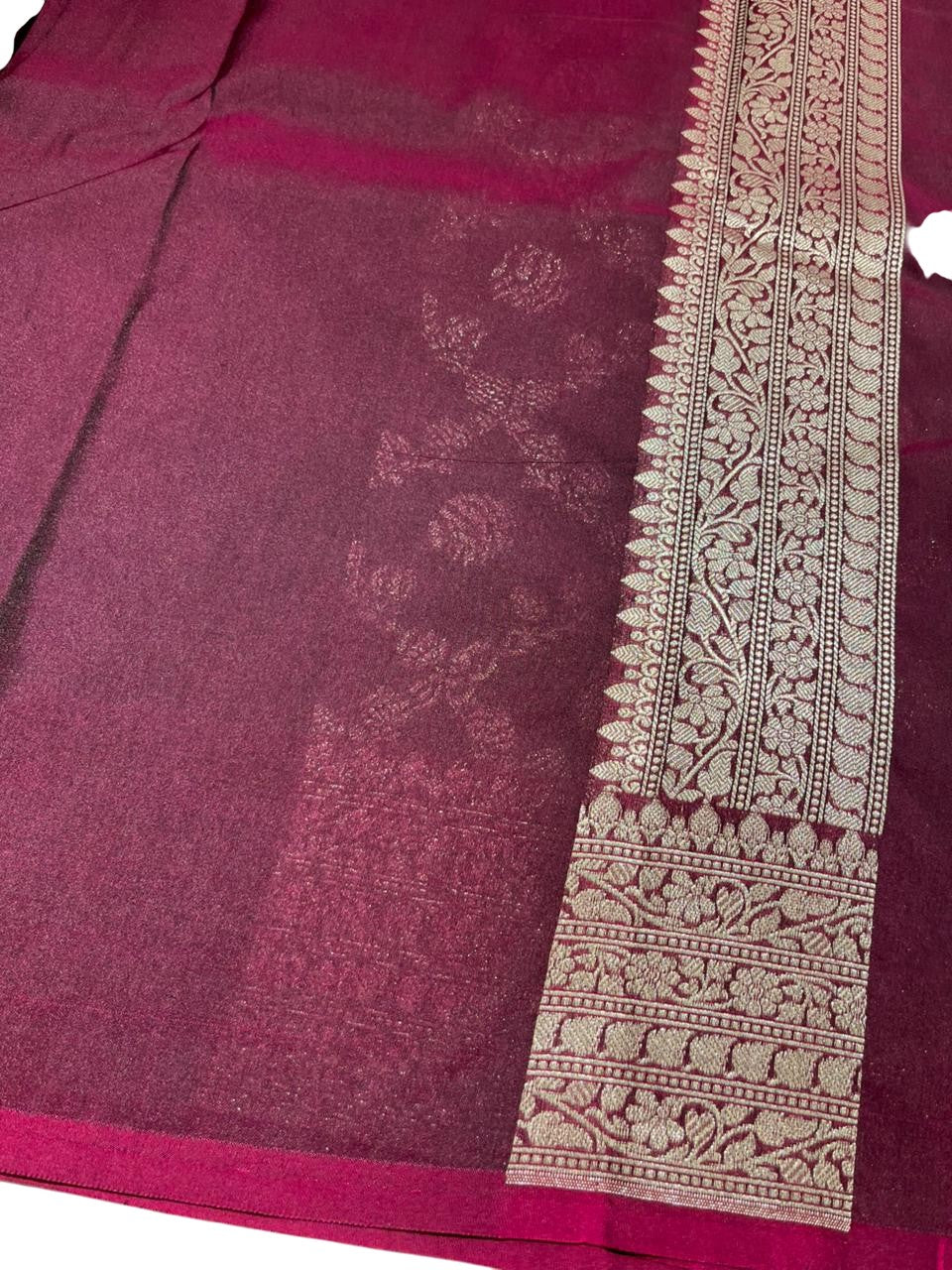 Southloom Pure Banarasi Silk Saree with Woven Work on Body and Borders (Green And Magenta)
