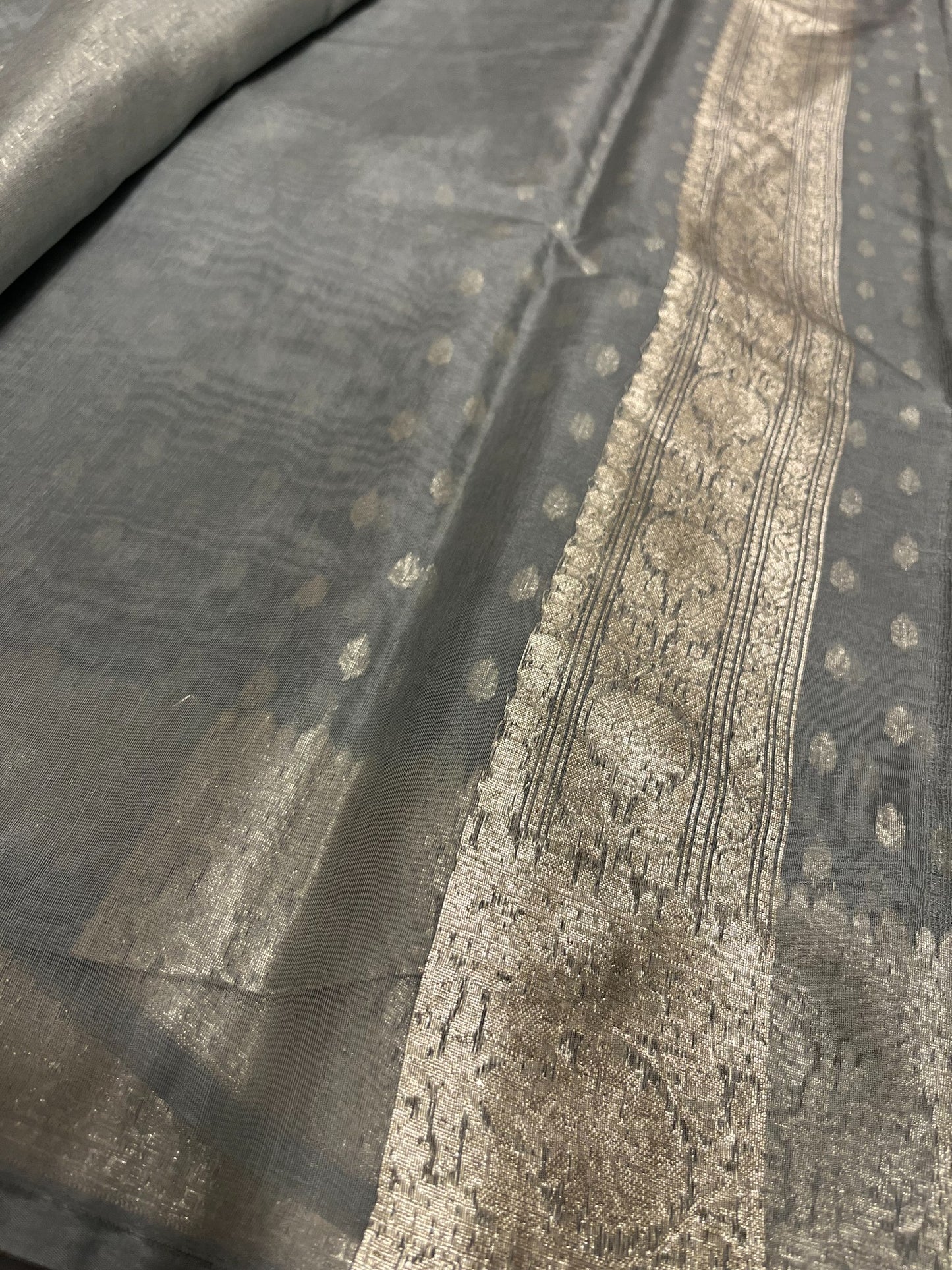 Southloom Cotton Banarasi Silk Saree with Woven Work on Body and Borders (Grey)