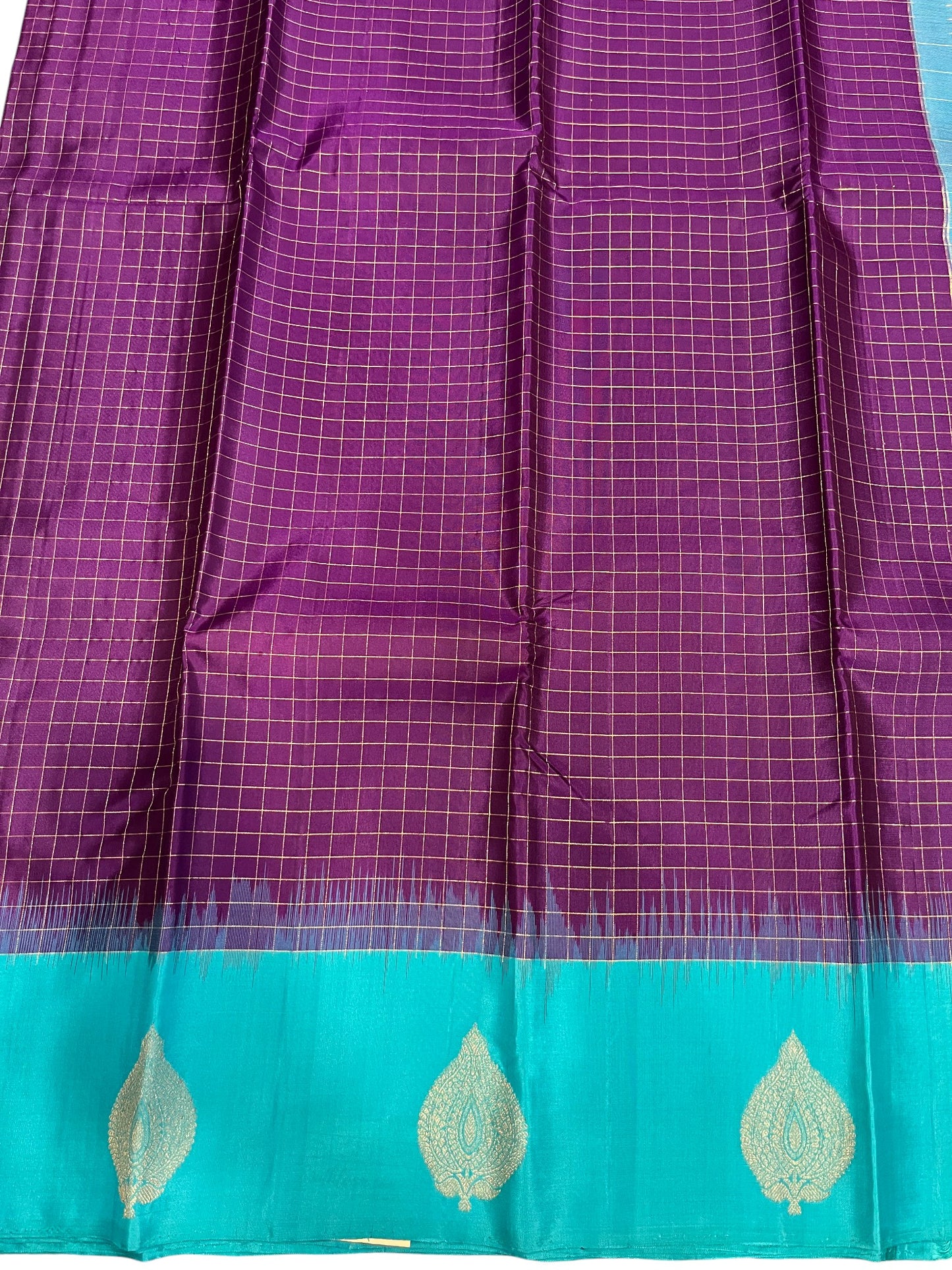 Southloom Premium Handloom Bridal Kanchipuram Silk Saree with Butta Works (Violet & Blue)