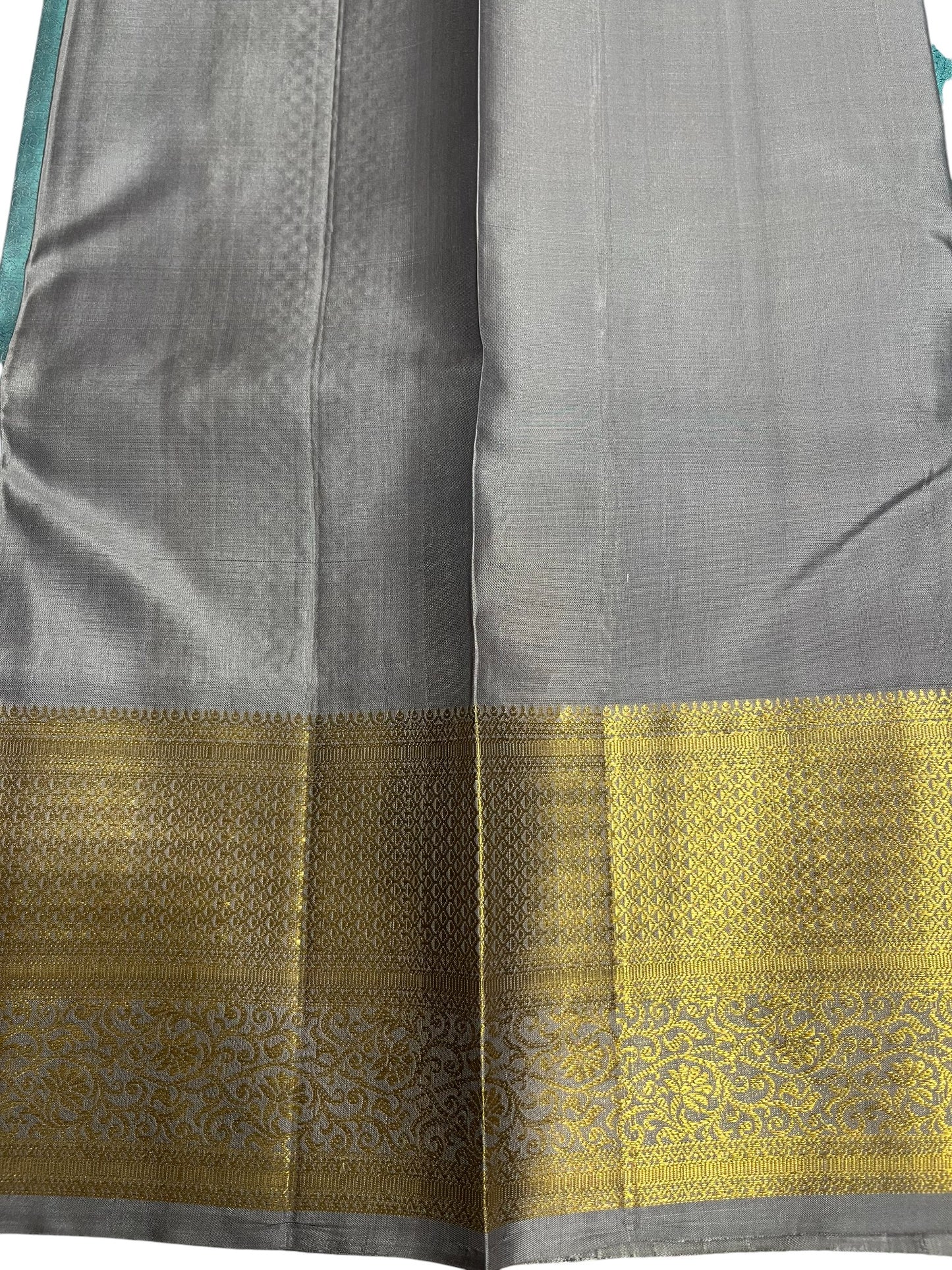 Southloom Pure Handloom Bridal Kanchipuram Silk Saree with Korvai Work (Blue& Gray)