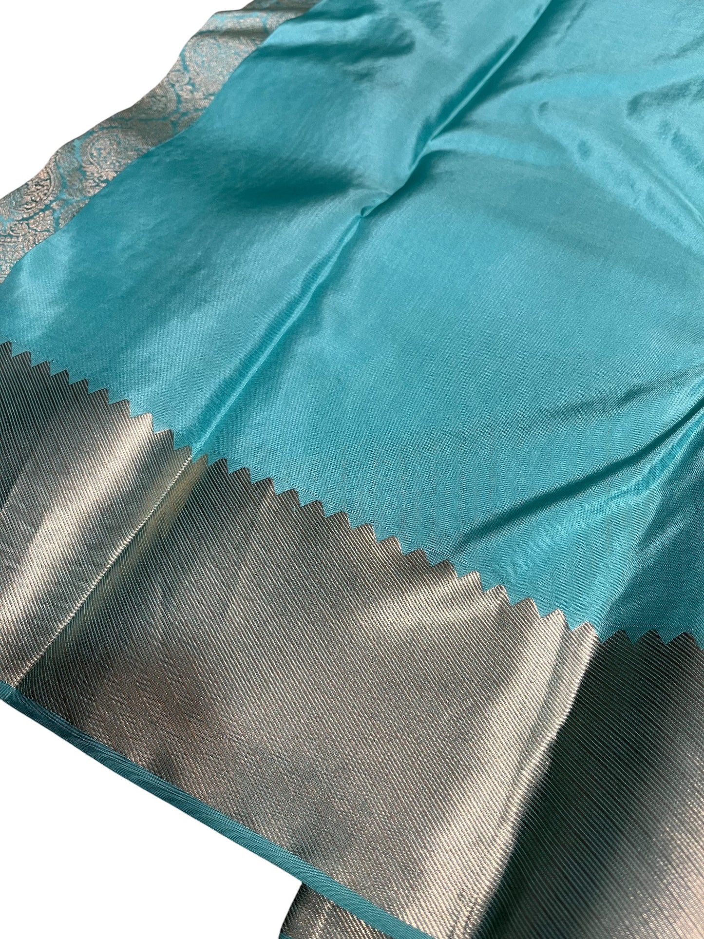Southloom Pure Handloom Bridal Kanchipuram Silk Saree with Korvai Work