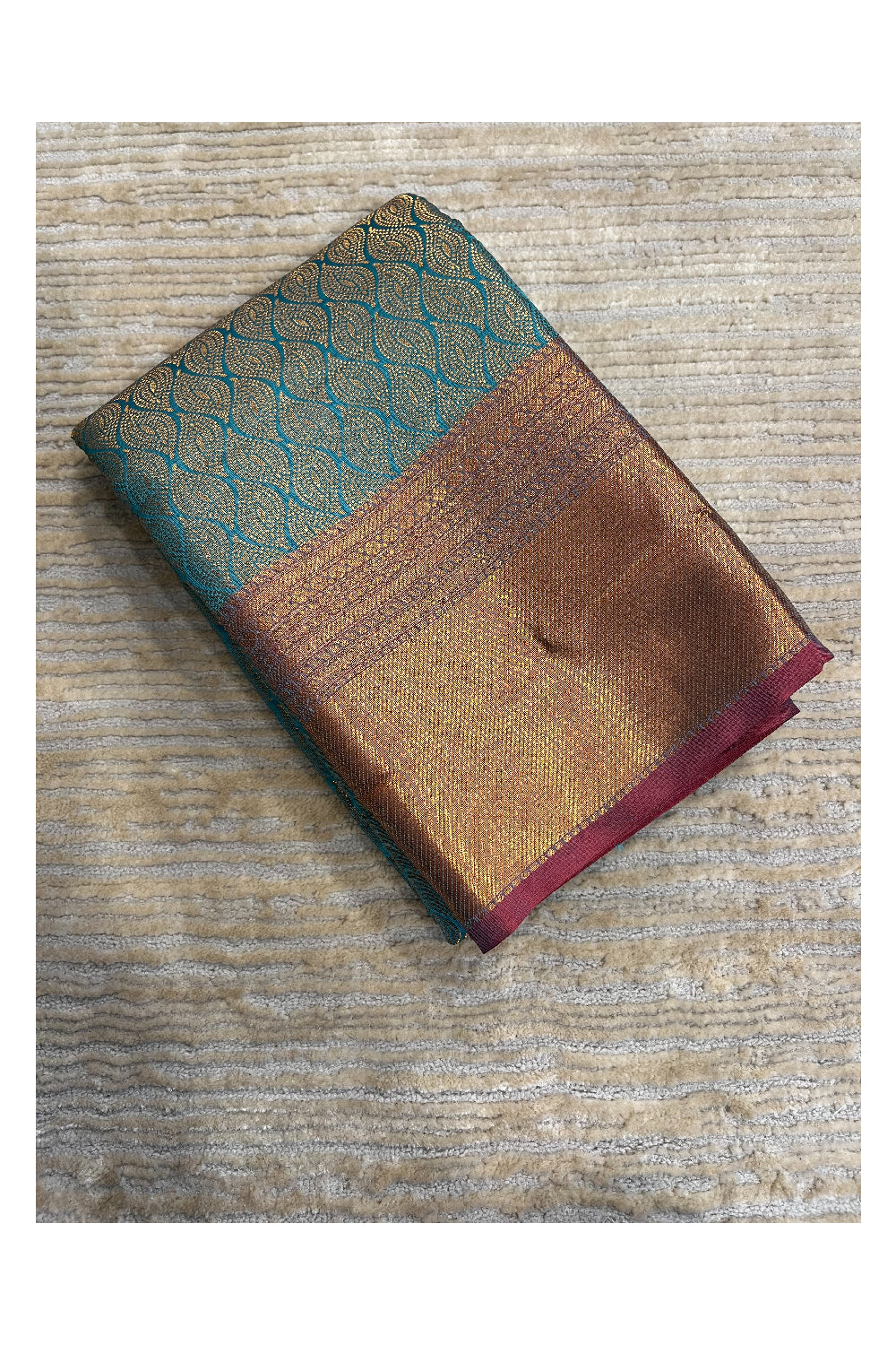 Southloom Banarasi Silk Brocade Bridal Saree WIth Woven Borders And Blouse Piece in Blue And Maroon