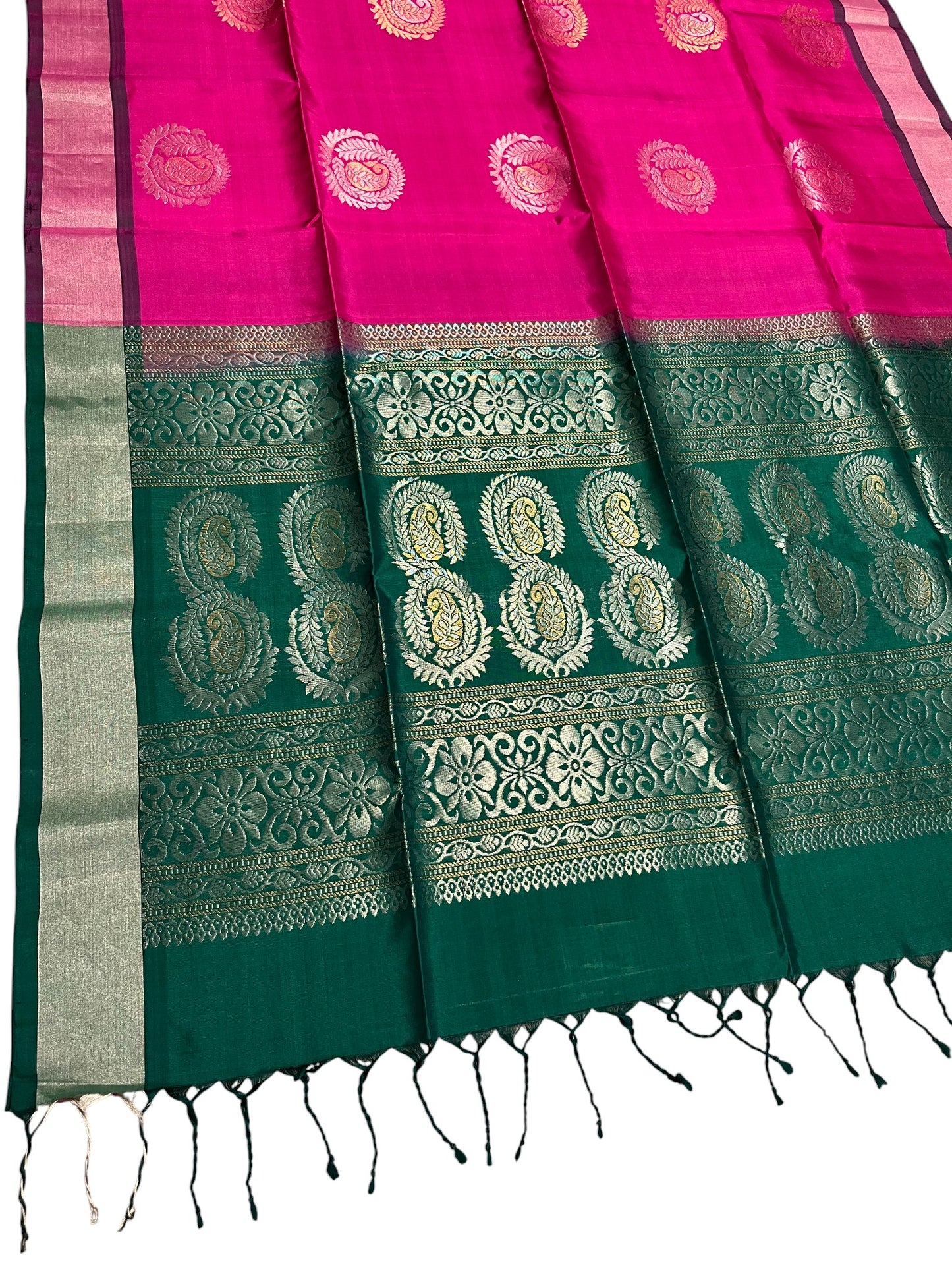 Southloom Pure Handloom Bridal Kanchipuram Silk Saree with Korvai Work (Magenta & Green)