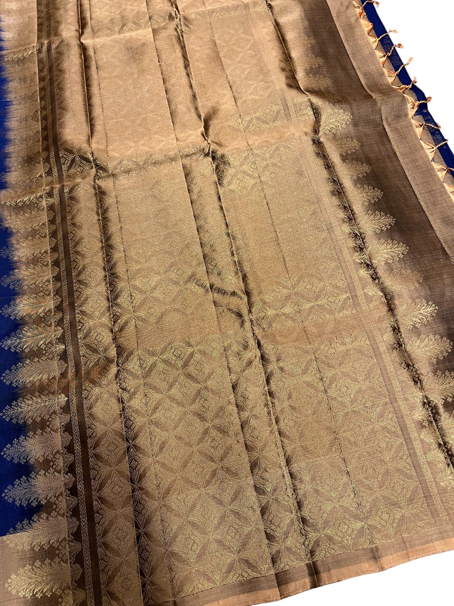 Southloom Pure Handloom Kanchipuram Silk Saree with Butta Work(Blue & Brown )
