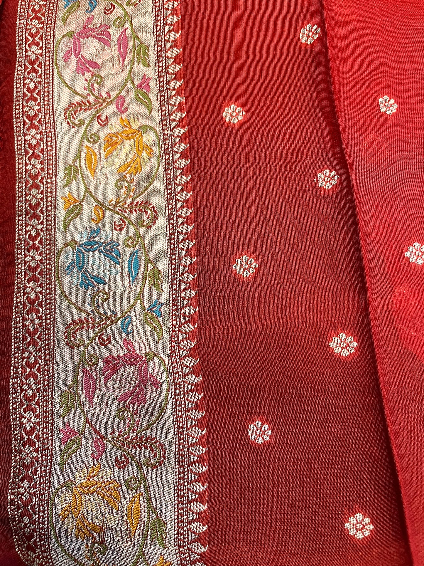 Southloom Banarasi Silk Saree with Woven Work on Body and Borders (Black & Brick Red)