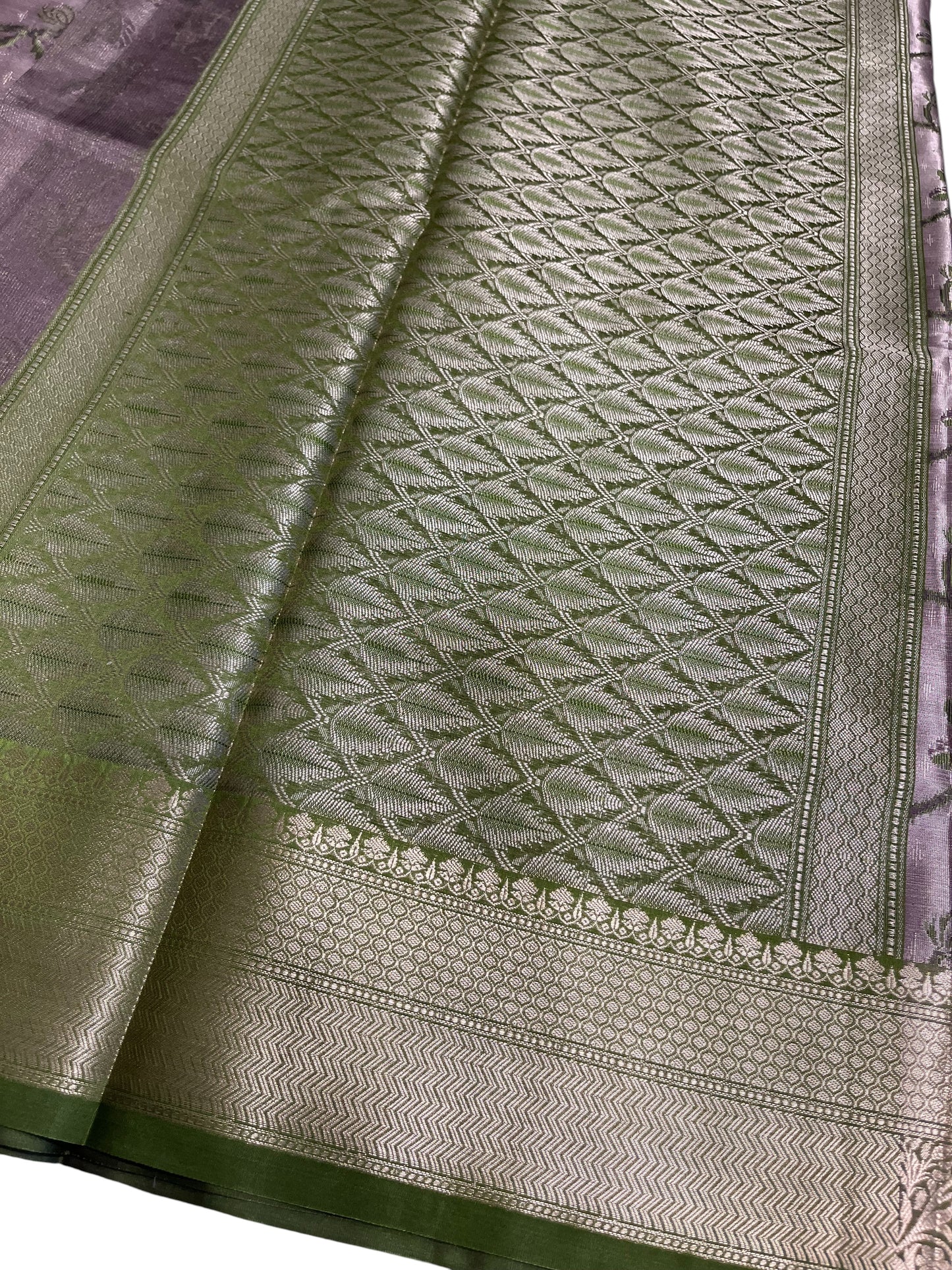 Southloom Tissue Silk Saree with Woven Work on Body and Borders (Lavendar & Green)