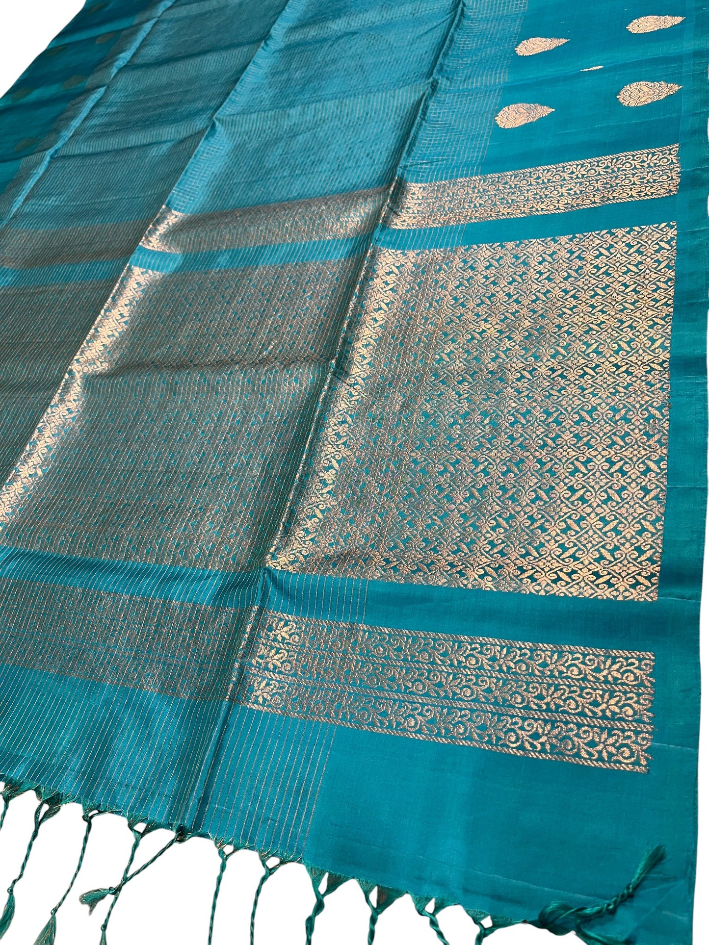 Southloom Pure Handloom Kanchipuram Silk Saree with Korvai Work (Blue)
