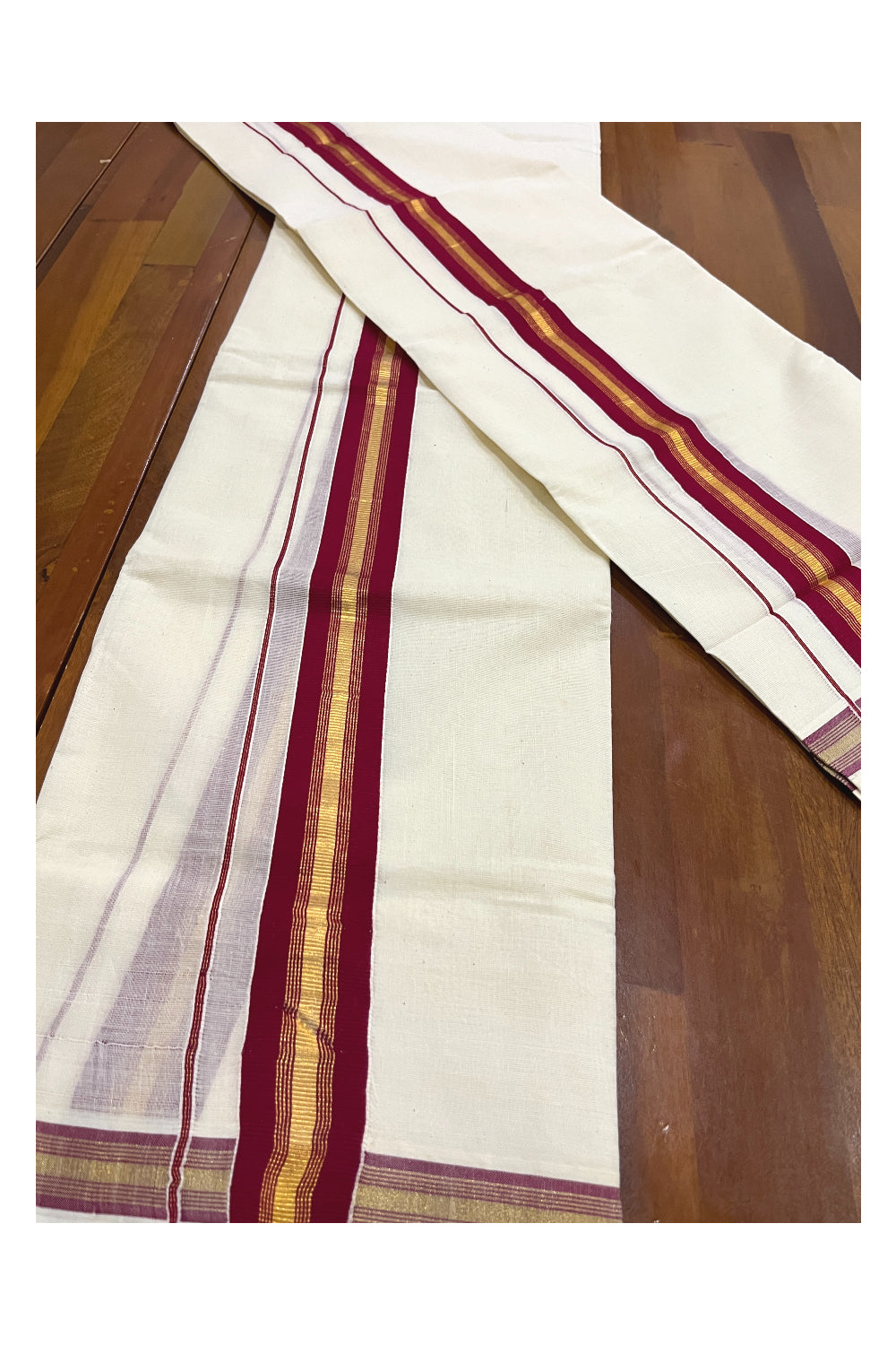 Kerala Cotton Mundum Neriyathum Single (Set Mundu) with Maroon and Kasavu Border