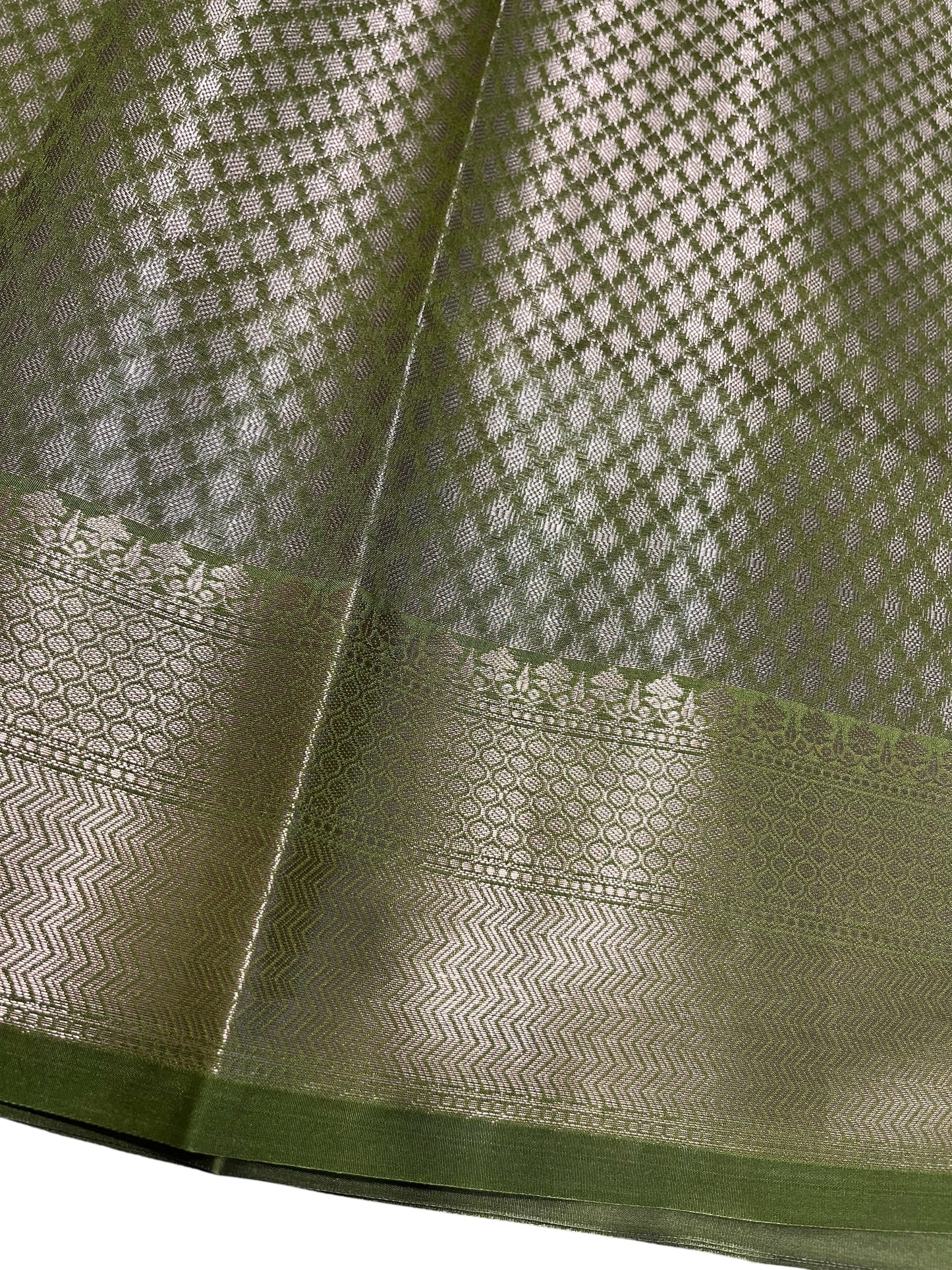 Southloom Tissue Silk Saree with Woven Work on Body and Borders (Lavendar & Green)