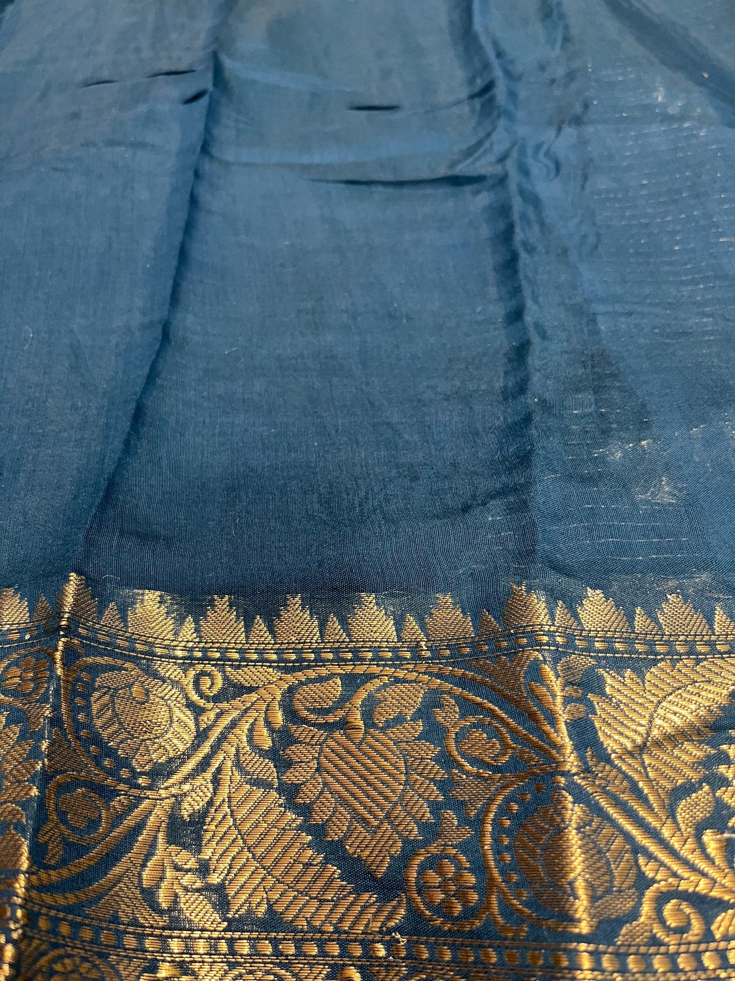Southloom Georgete Banarasi Silk Saree with Woven Work on Body and Borders