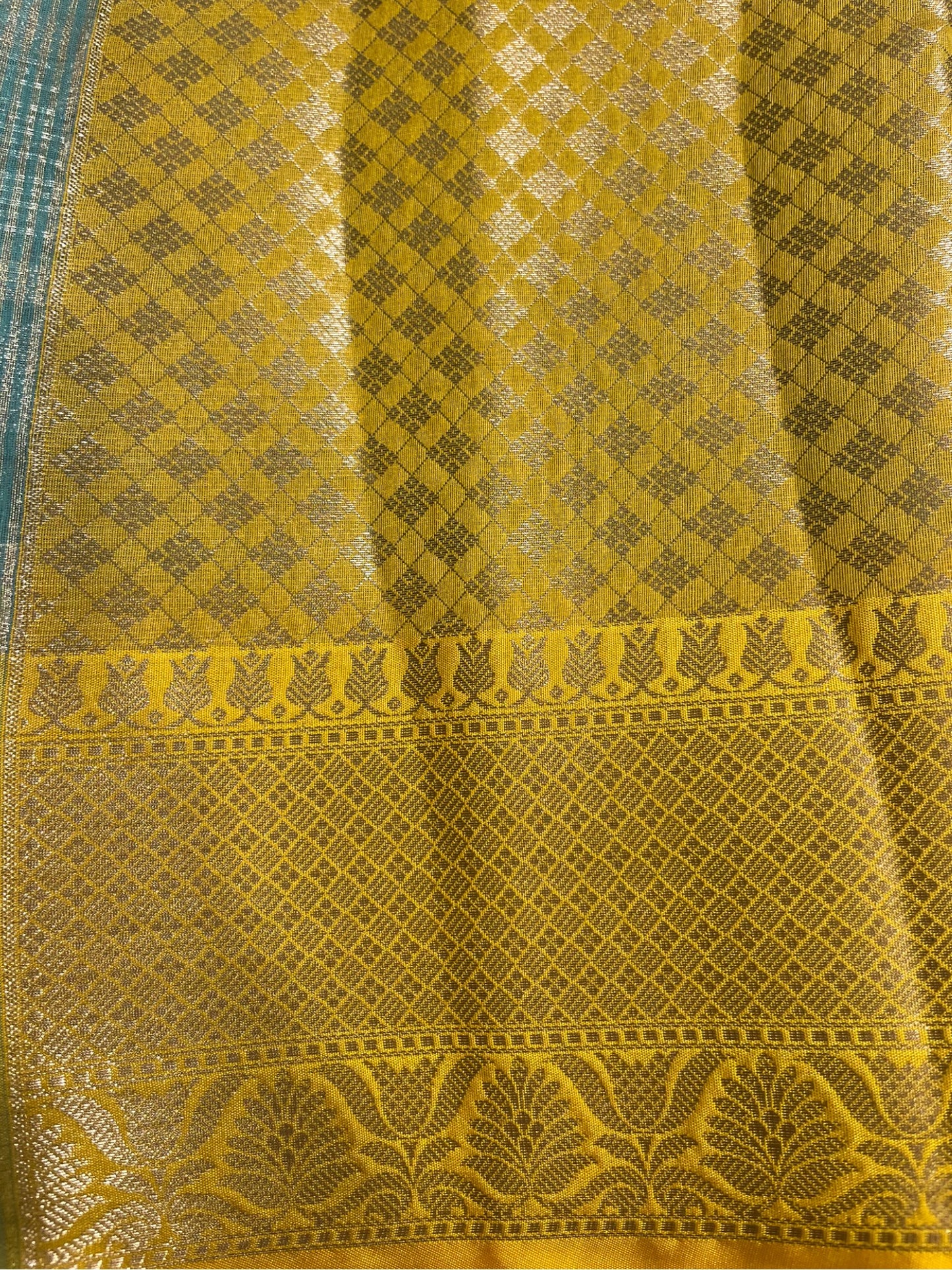 Southloom Tissue Banarasi Silk Saree with Woven Work on Body and Borders (Blue & Green)