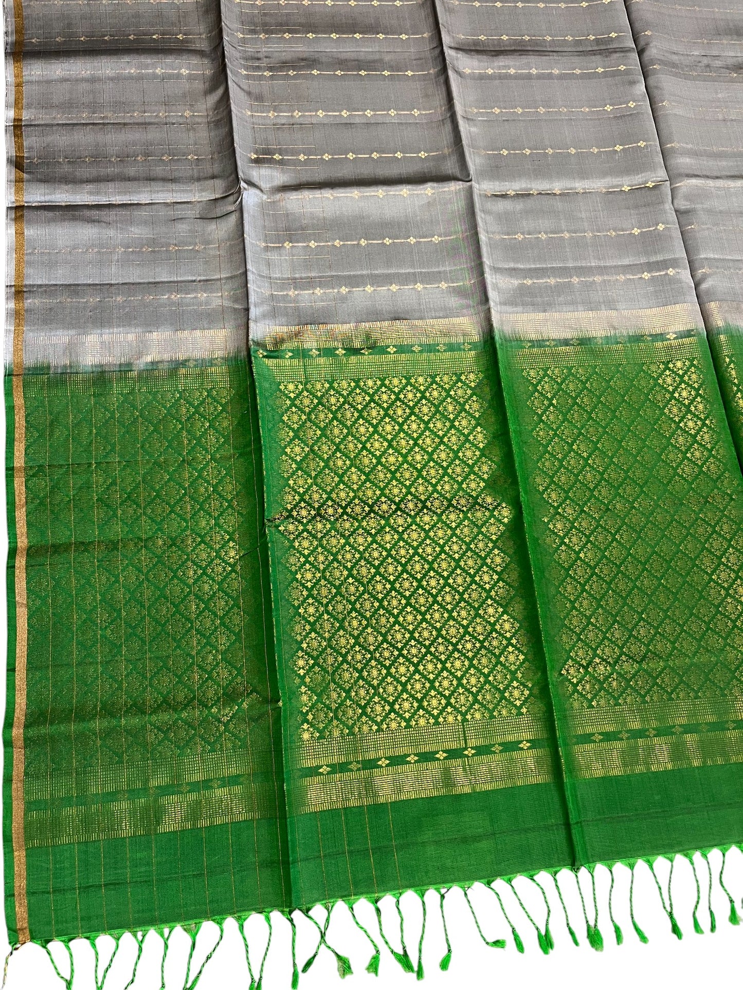 Southloom Pure Handloom Kanchipuram Silk Saree with Korvai Work (Green & Grey)