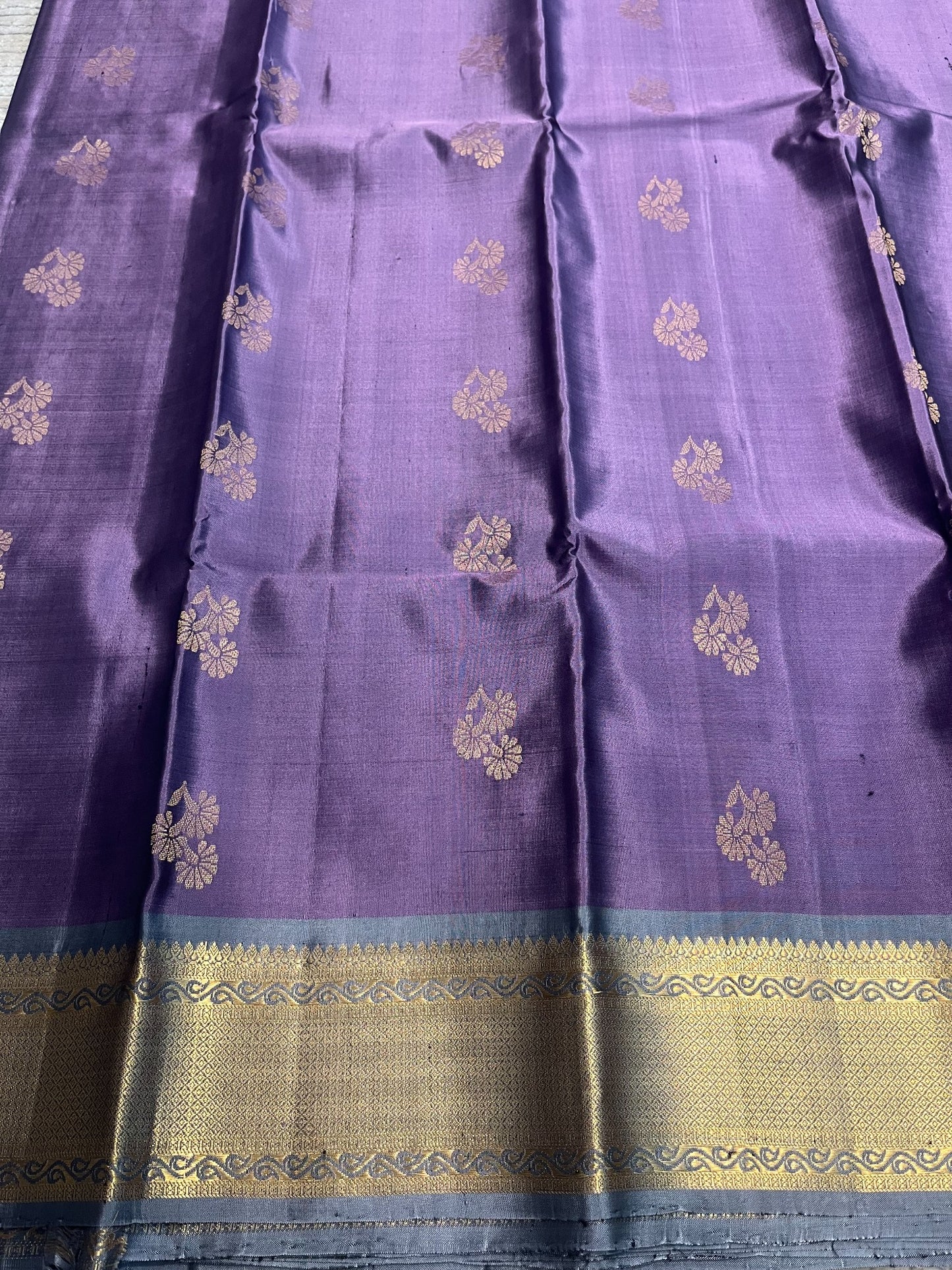 Southloom Pure Handloom Bridal Kanchipuram Silk Saree with Korvai Work(Gray & Lavander)