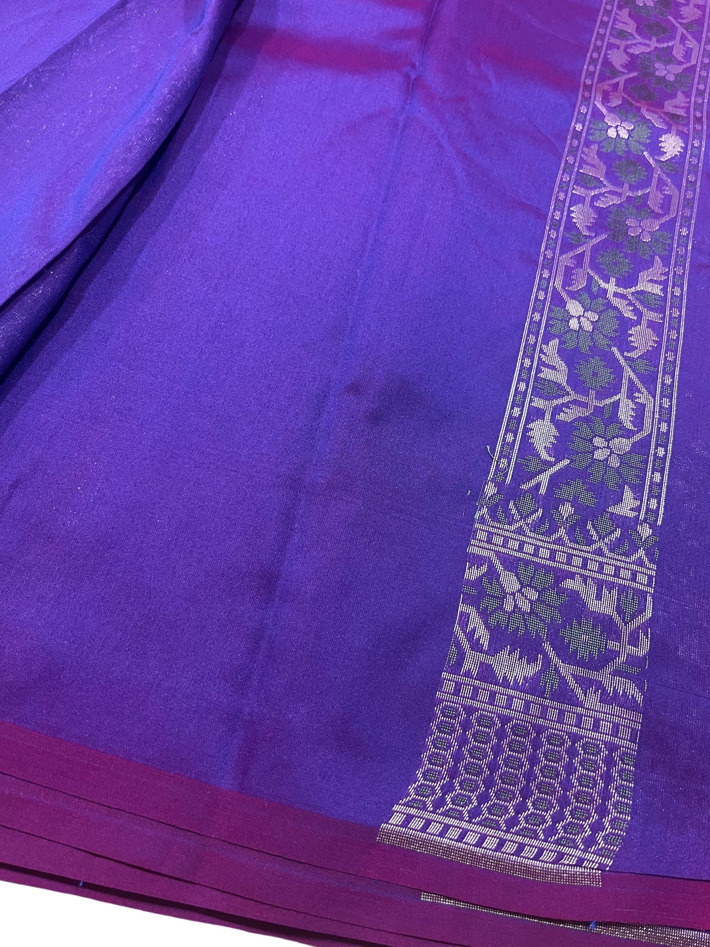 Southloom Pure Banarasi Silk Saree with Woven Work on Body and Borders (Blue)
