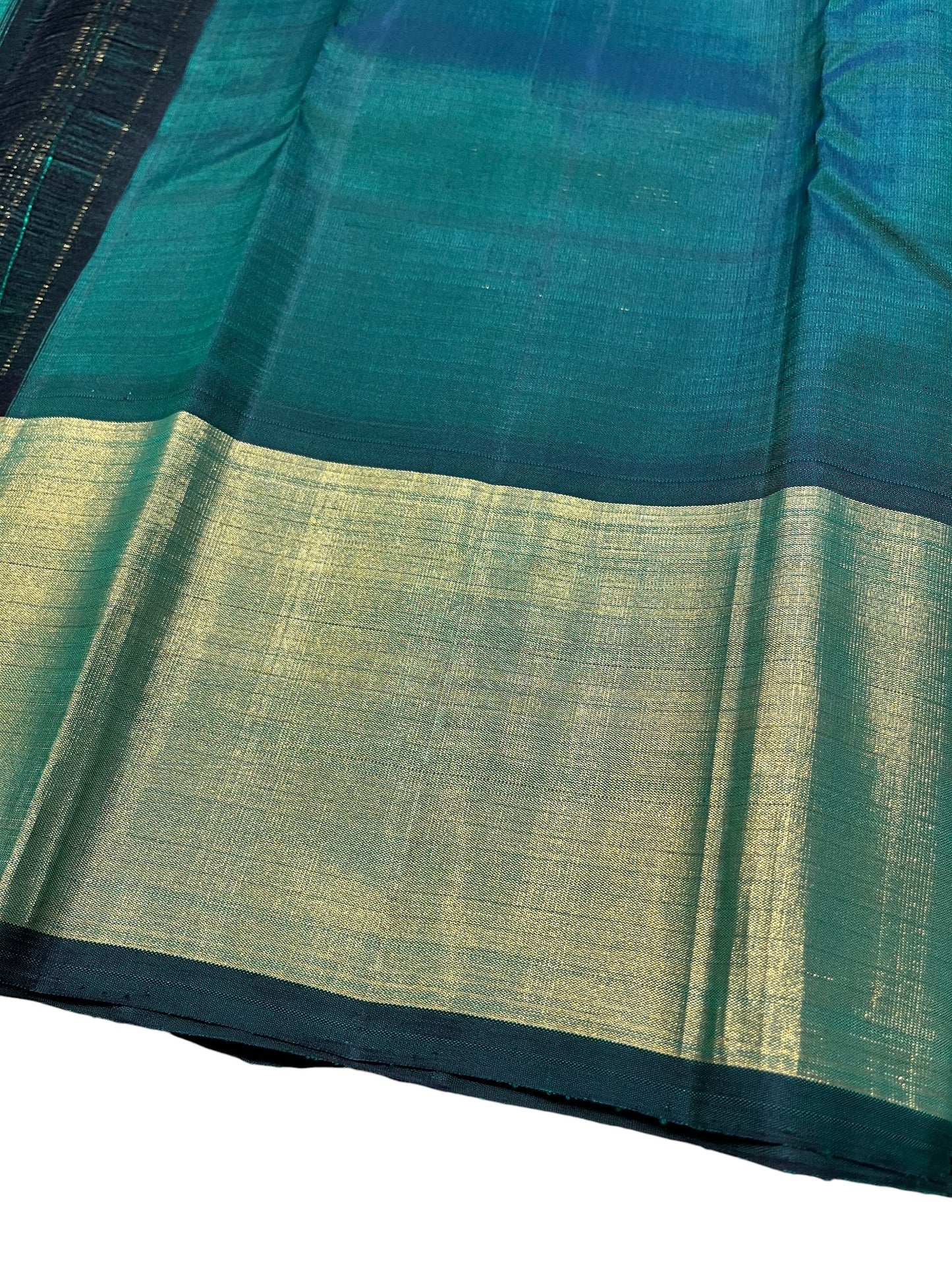 Southloom Premium Bridal Handloom Kanchipuram Silk Saree With Korvai Works (Magenta)