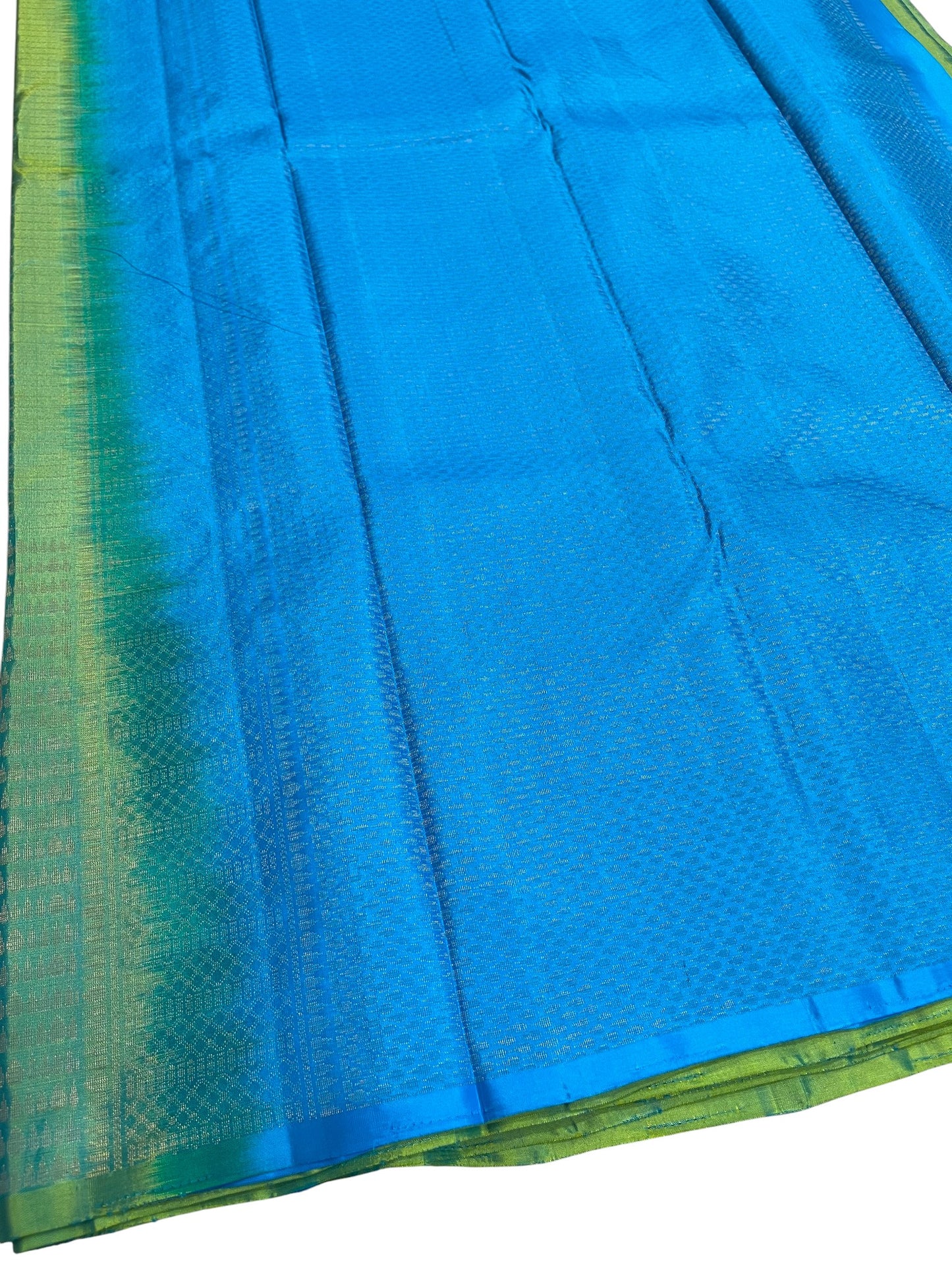 Southloom Pure Handloom Bridal Kanchipuram Silk Saree with Korvai Work (Green& Blue)
