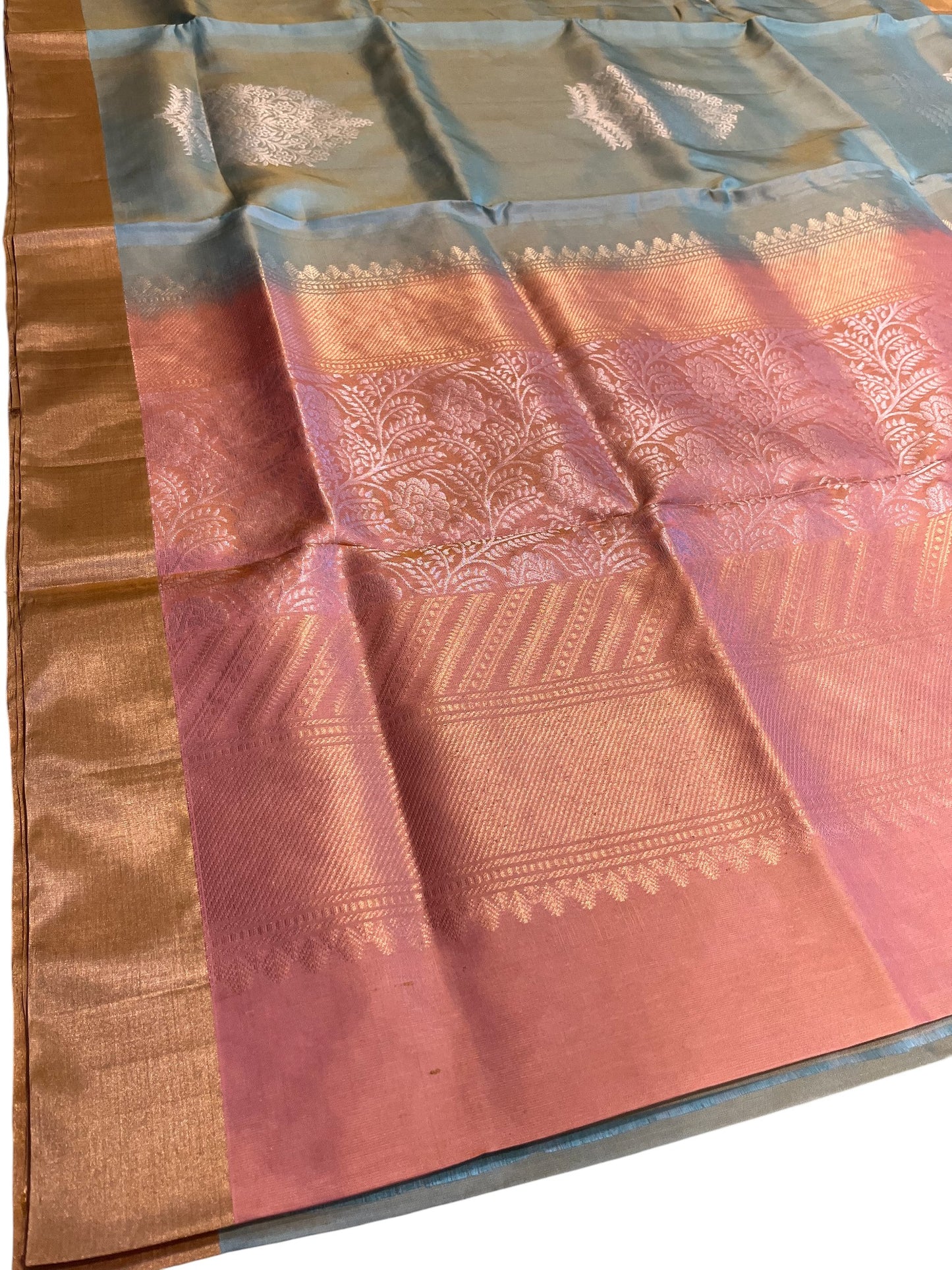 Southloom Pure Handloom Bridal Kanchipuram Silk Saree with Butta Work