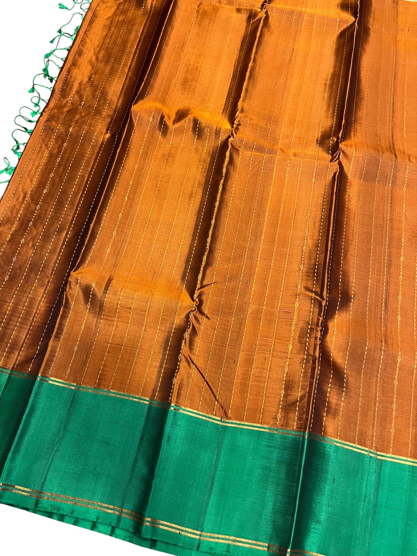 Southloom Pure Handloom Kanchipuram Silk Saree with Butta Work