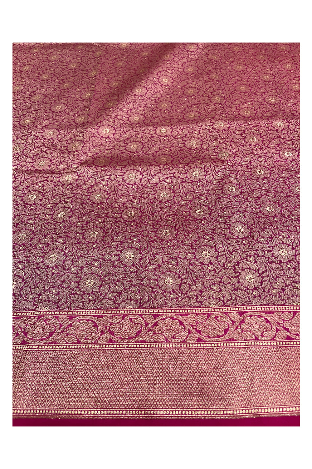 Southloom Banarasi Georgette Woven Work Saree in and Magenta