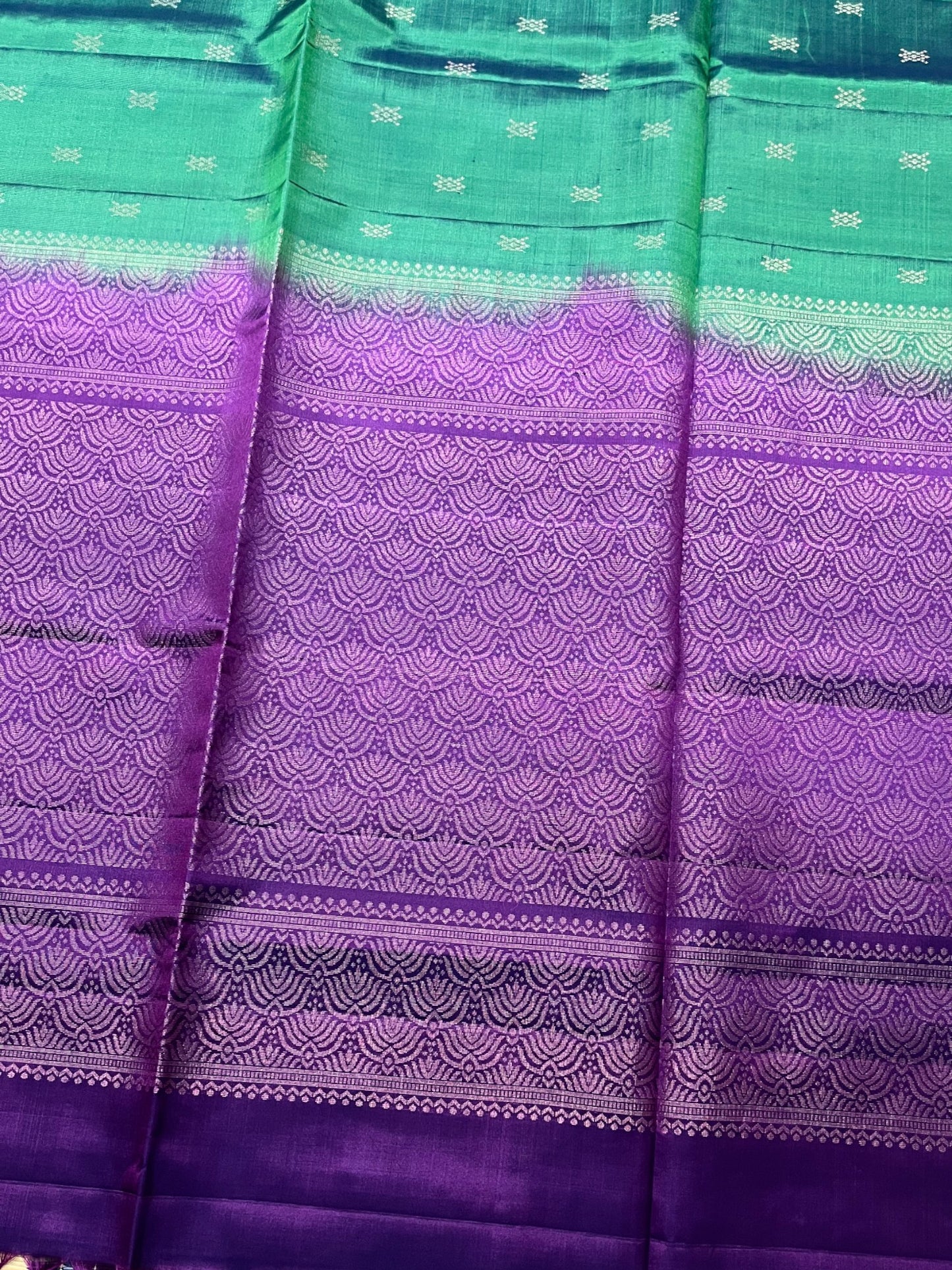 Southloom Pure Handloom Bridal Kanchipuram Silk Saree with Korvai Work (Green & Violet)