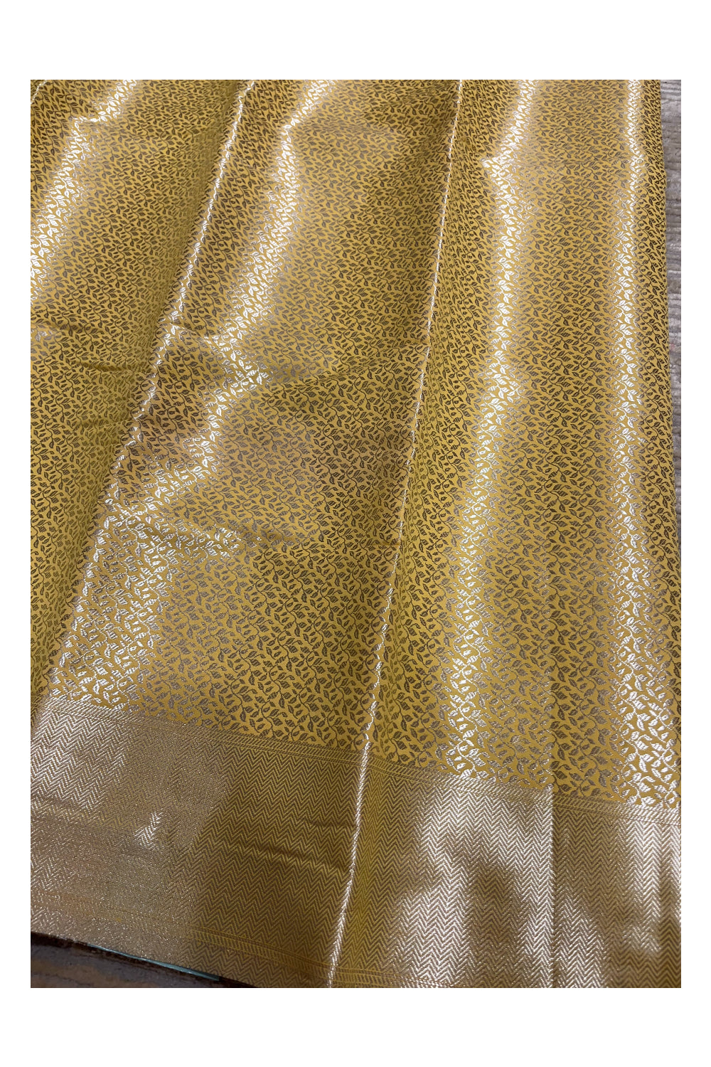 Southloom Banarasi Silver Zari Brocade Work Silk Saree in Yellow Pastel Shade