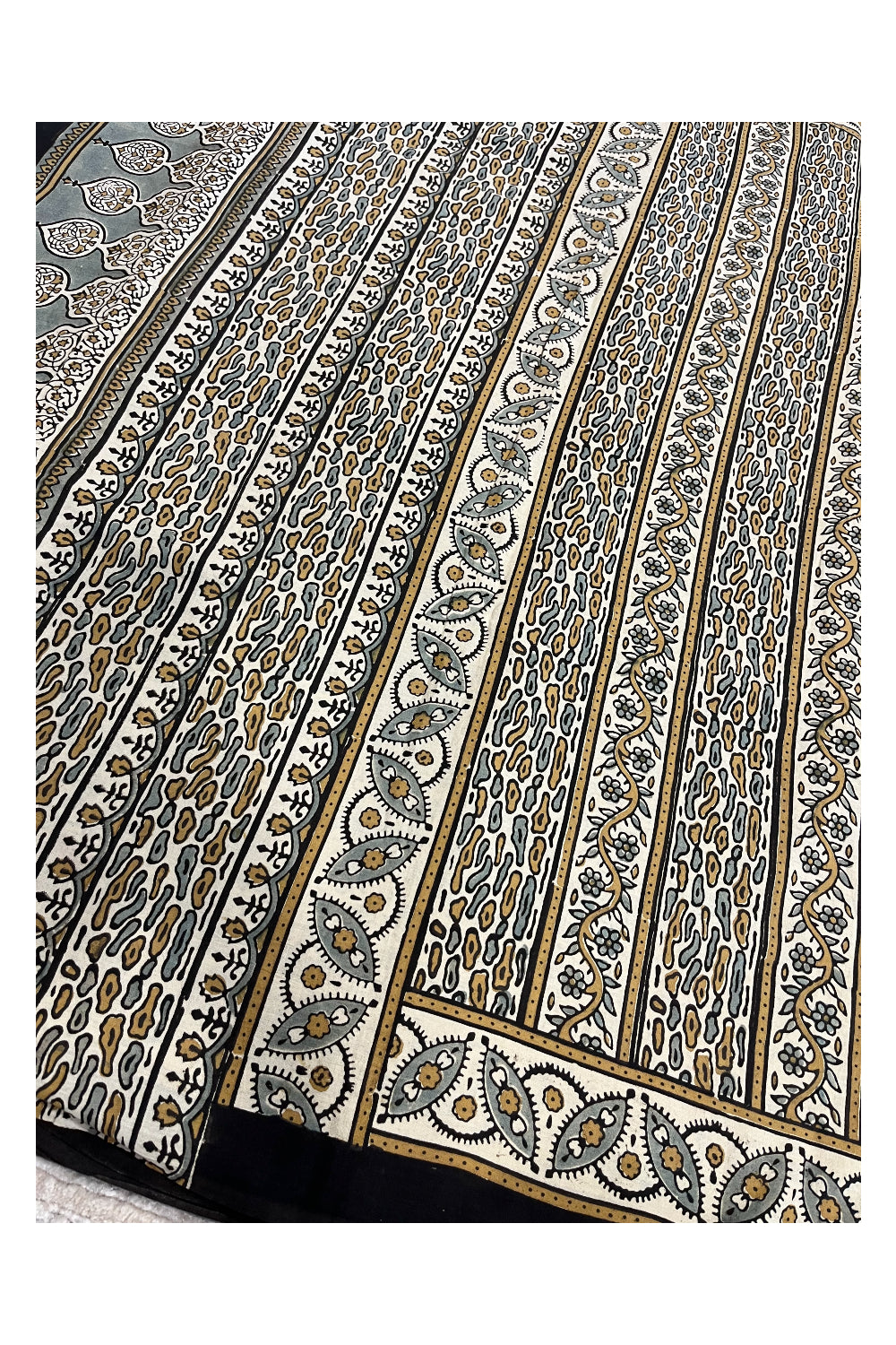 Southloom Kerala Cotton Saree with Block Prints Across Body