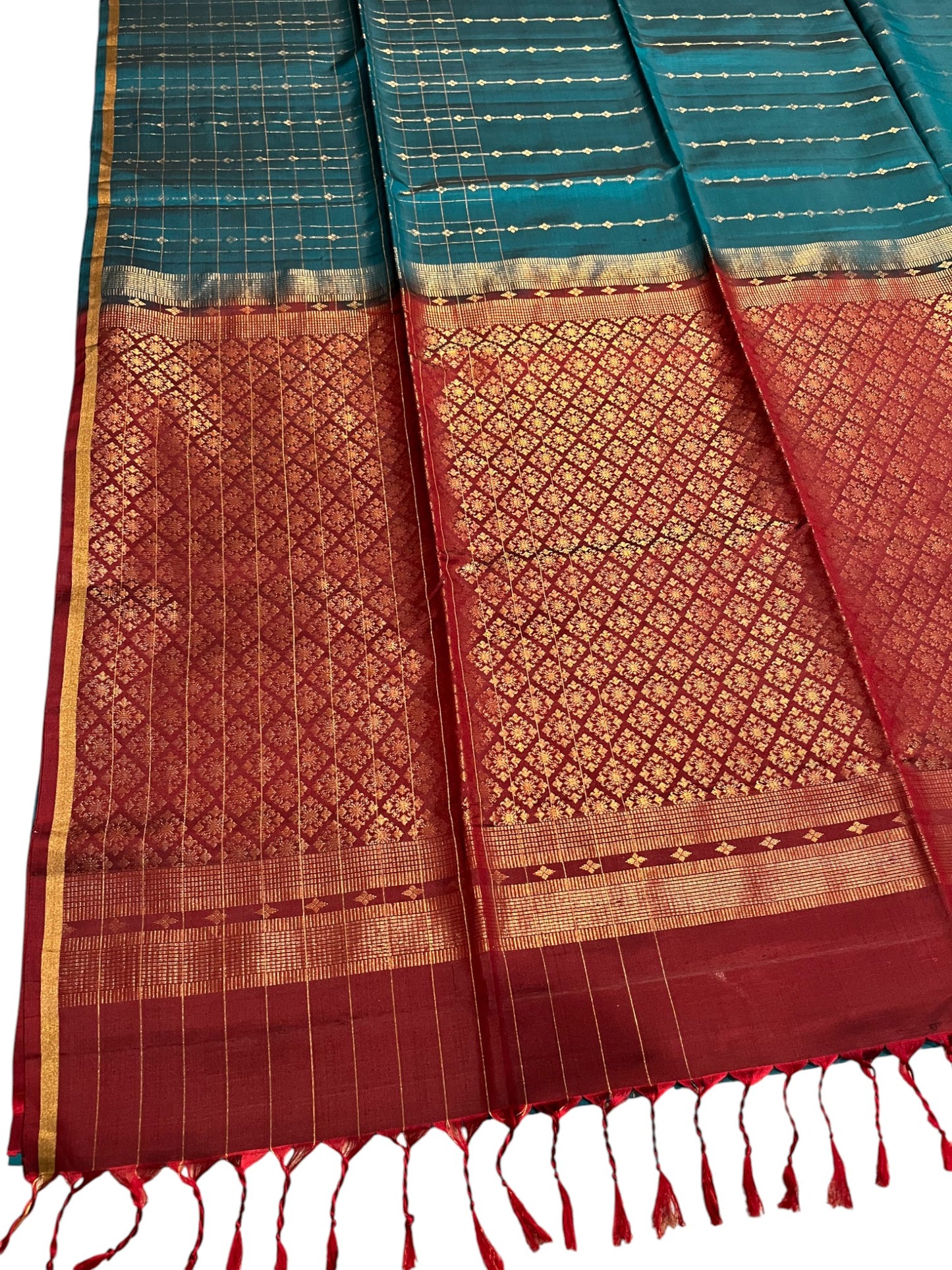 Southloom Pure Handloom Bridal Kanchipuram Silk Saree with Korvai Work (Maroon & Blue)