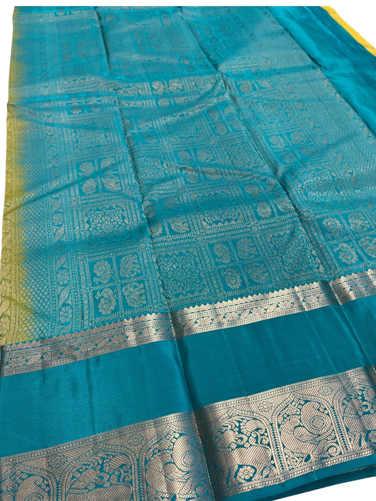 Southloom Pure Handloom Bridal Kanchipuram Silk Saree with Korvai Work (Yellow&Green)