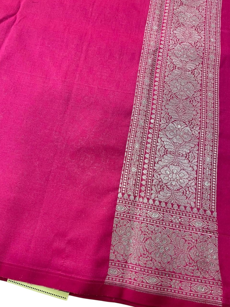 Southloom Pure Banarasi Silk Saree with Woven Work on Body and Borders (Magenta)