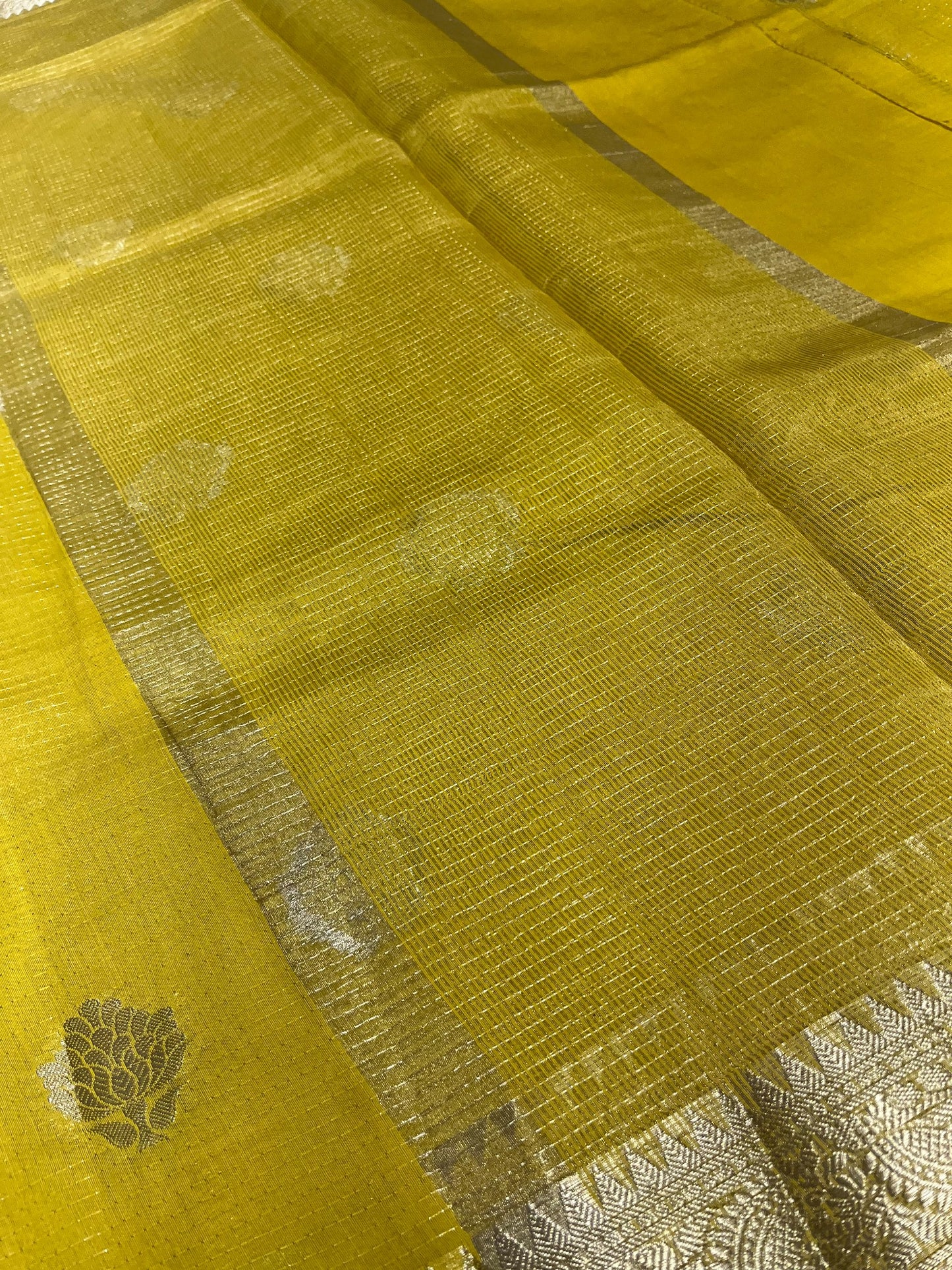 Southloom Georgete Banarasi Silk Saree with Woven Work on Body and Borders