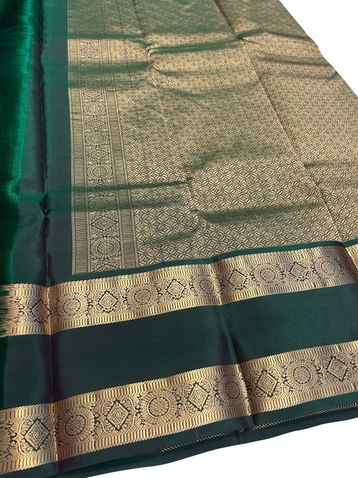 Southloom Pure Handloom Bridal Kanchipuram Silk Saree with Korvai Work(Red & Green)