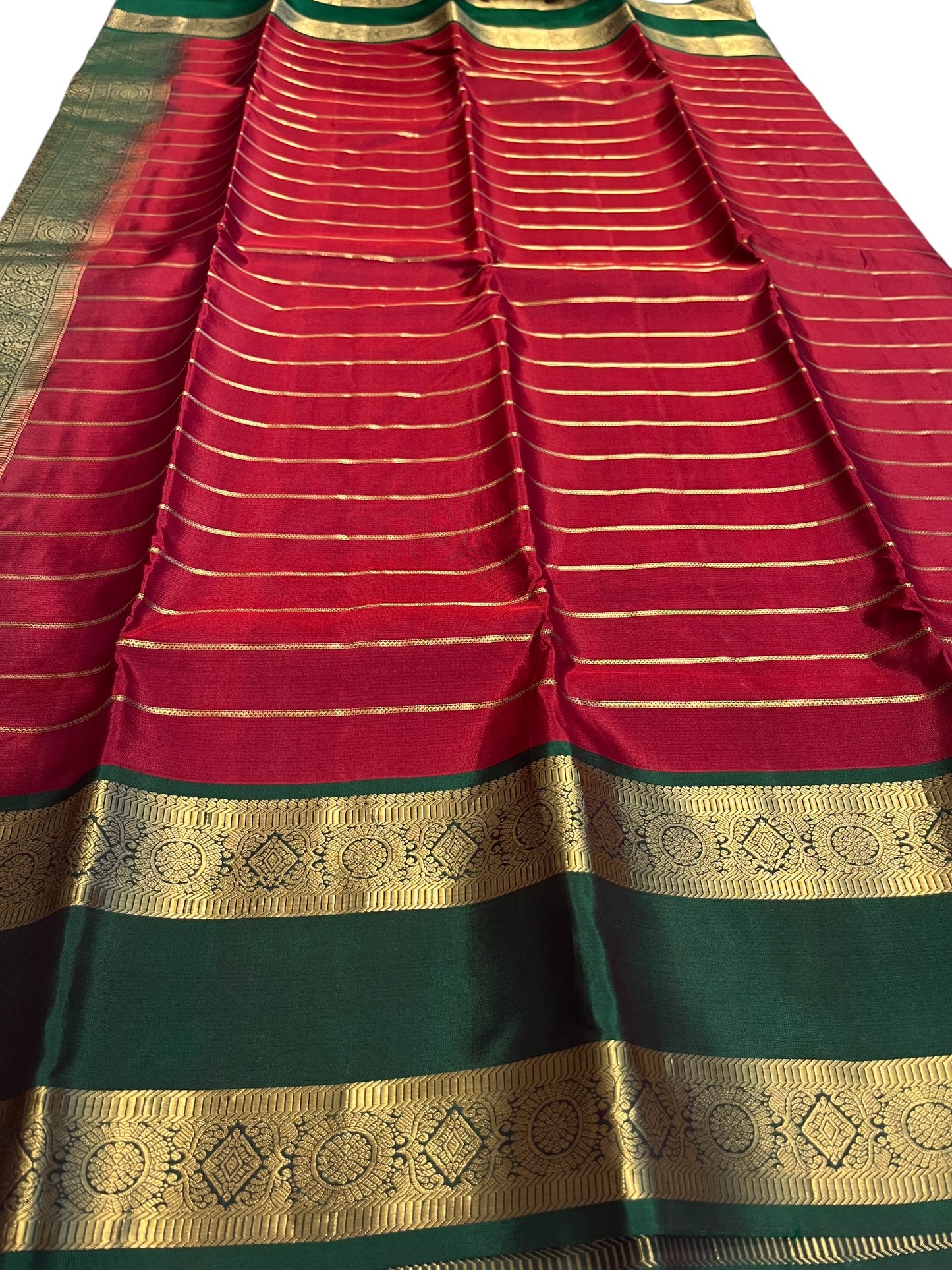 Southloom Pure Handloom Bridal Kanchipuram Silk Saree with Korvai Work(Red & Green)
