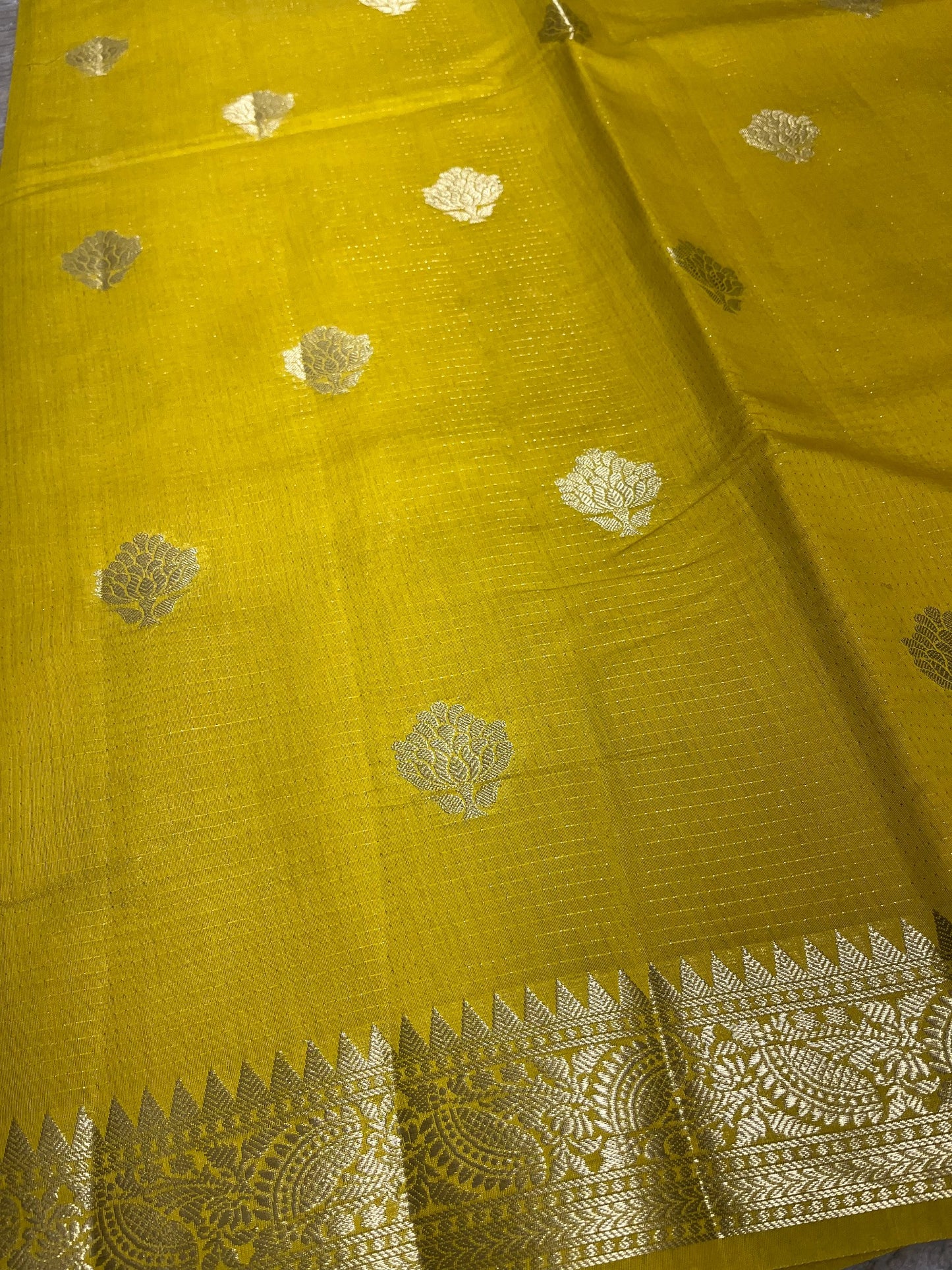 Southloom Georgete Banarasi Silk Saree with Woven Work on Body and Borders