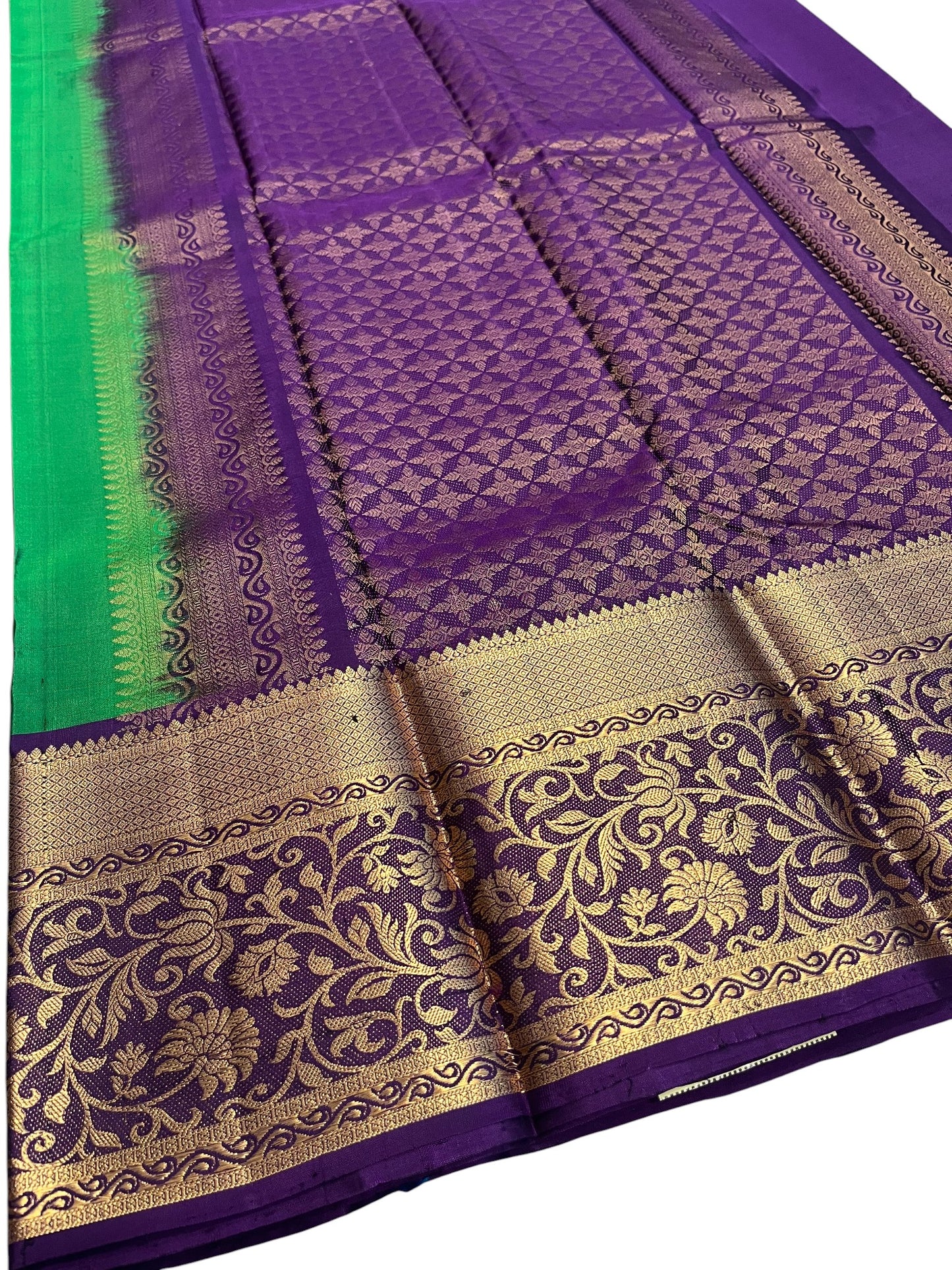 Southloom Pure Handloom Bridal Kanchipuram Silk Saree with Korvai Work(Green& Violet)