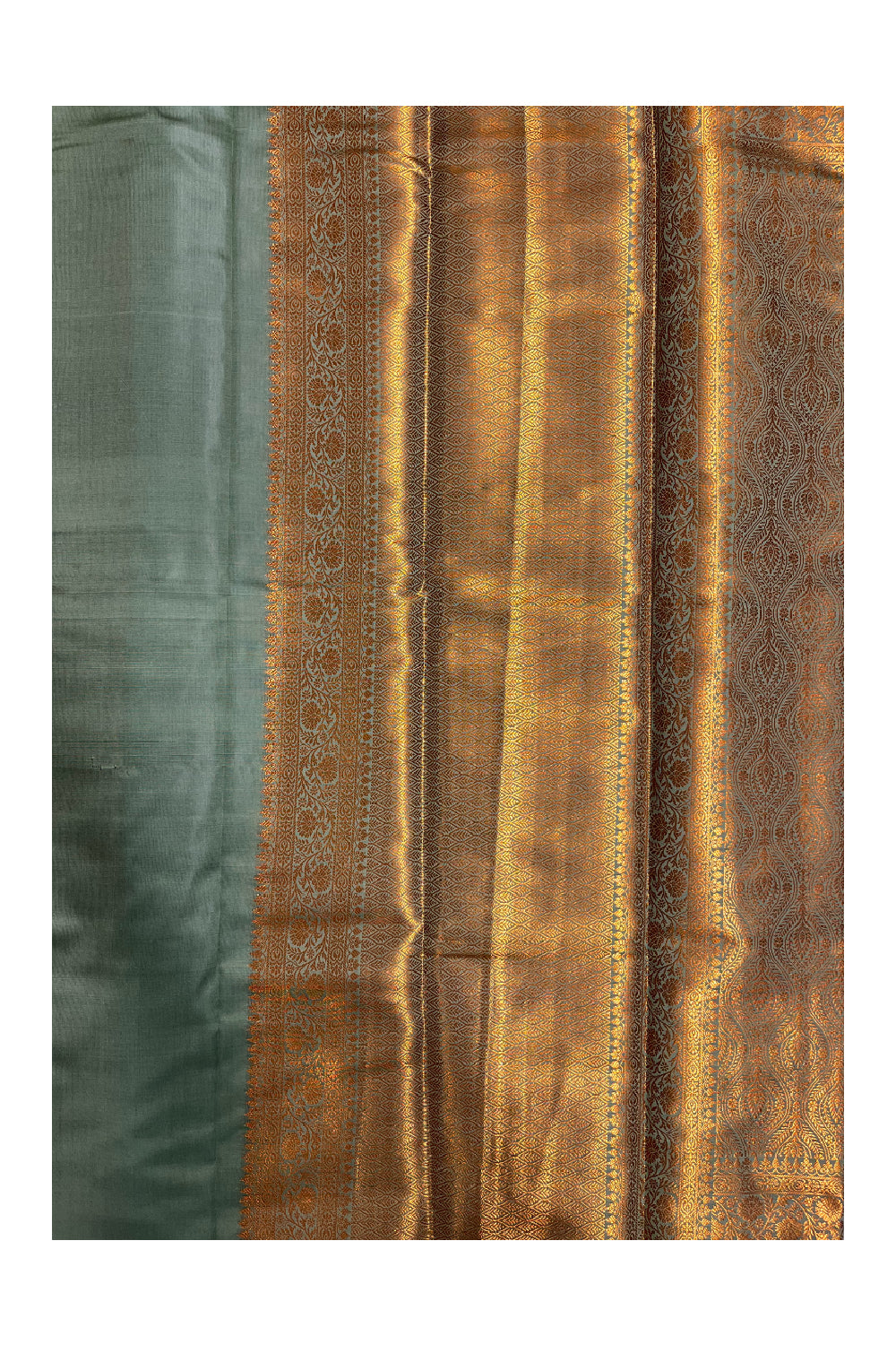 Southloom Banarasi Silk Brocade Bridal Saree WIth Woven Borders And Blouse Piece in Green And Gold
