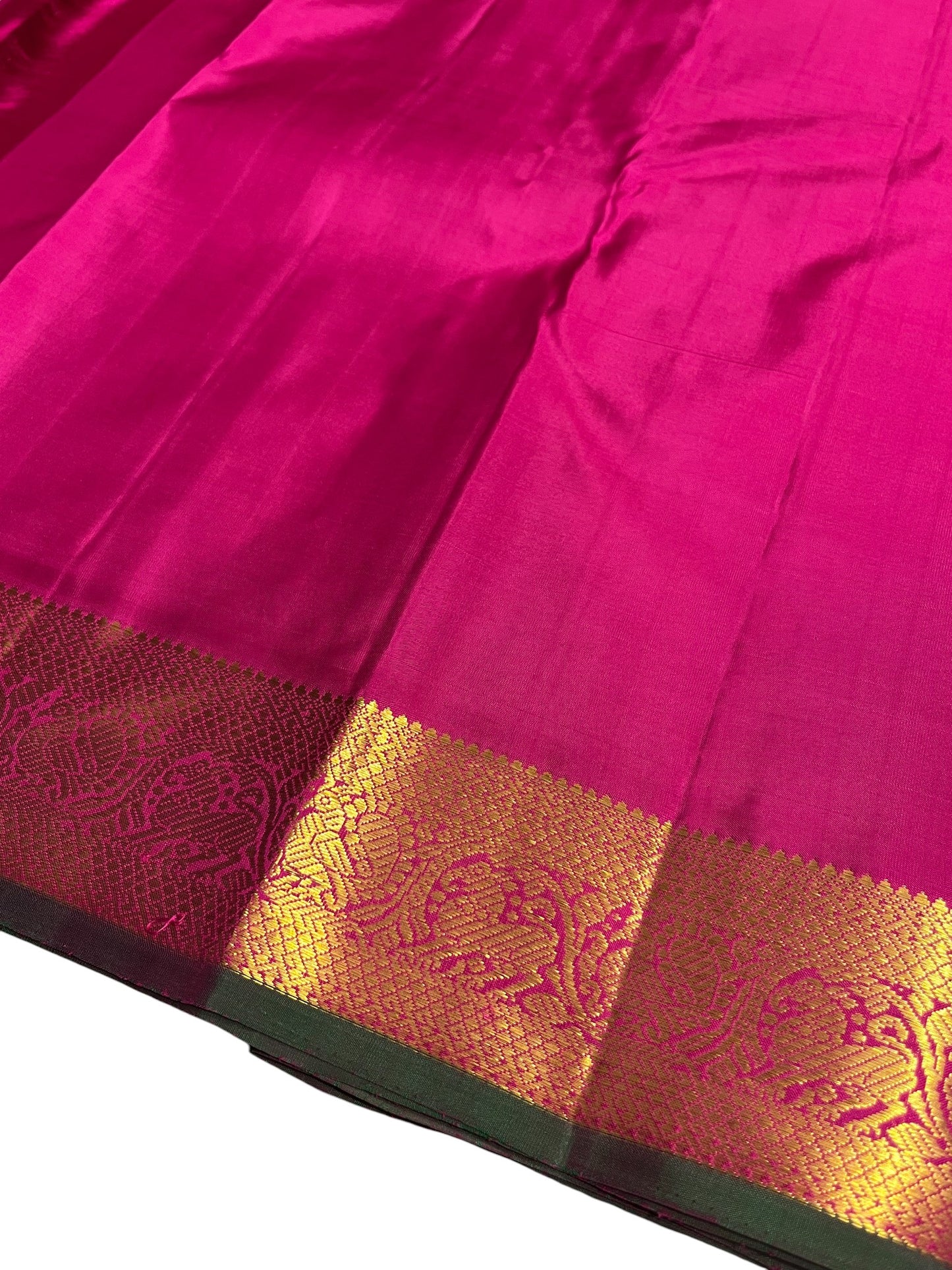 Southloom Pure Handloom Bridal Kanchipuram Silk Saree with Korvai Work (Magenta)