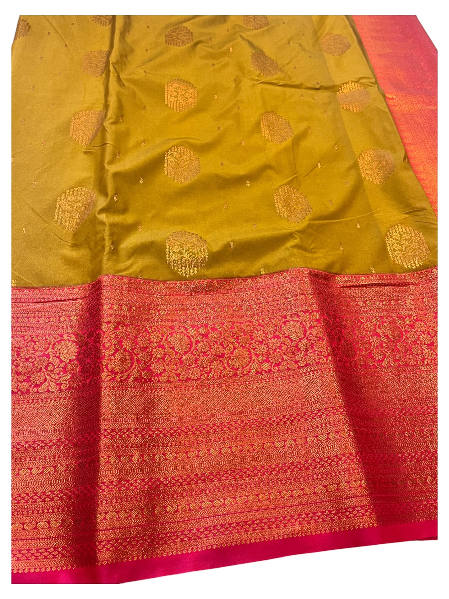 Southloom Banarasi Semi Silk Saree with Woven Work on Body(Green)