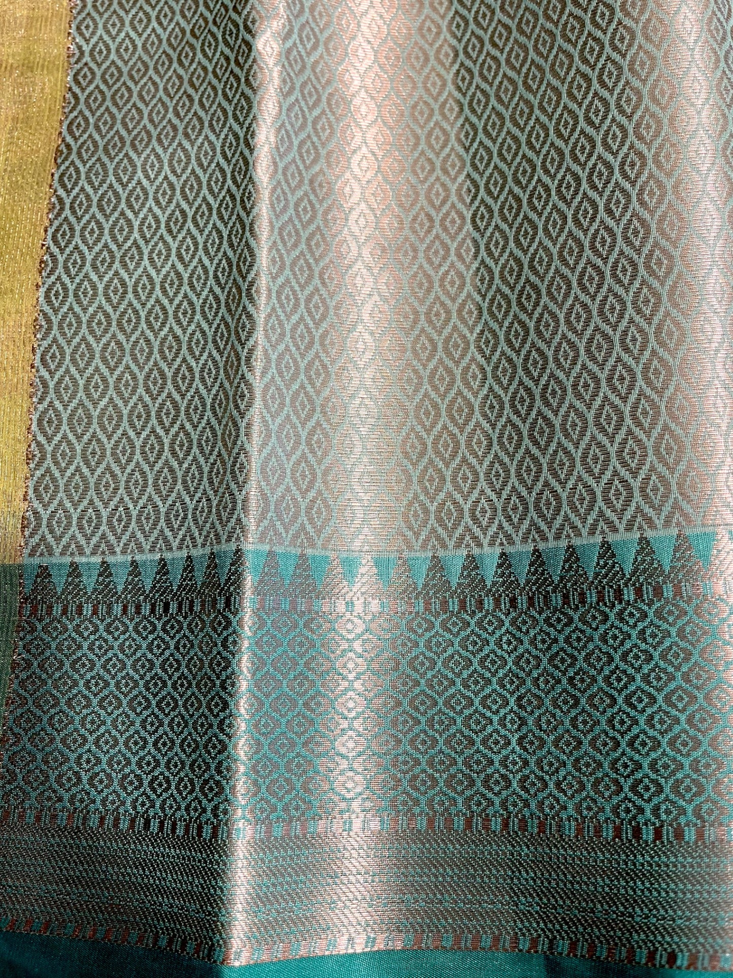 Southloom Tissue Banarasi Silk Saree with Woven Work on Body and Borders (Green)