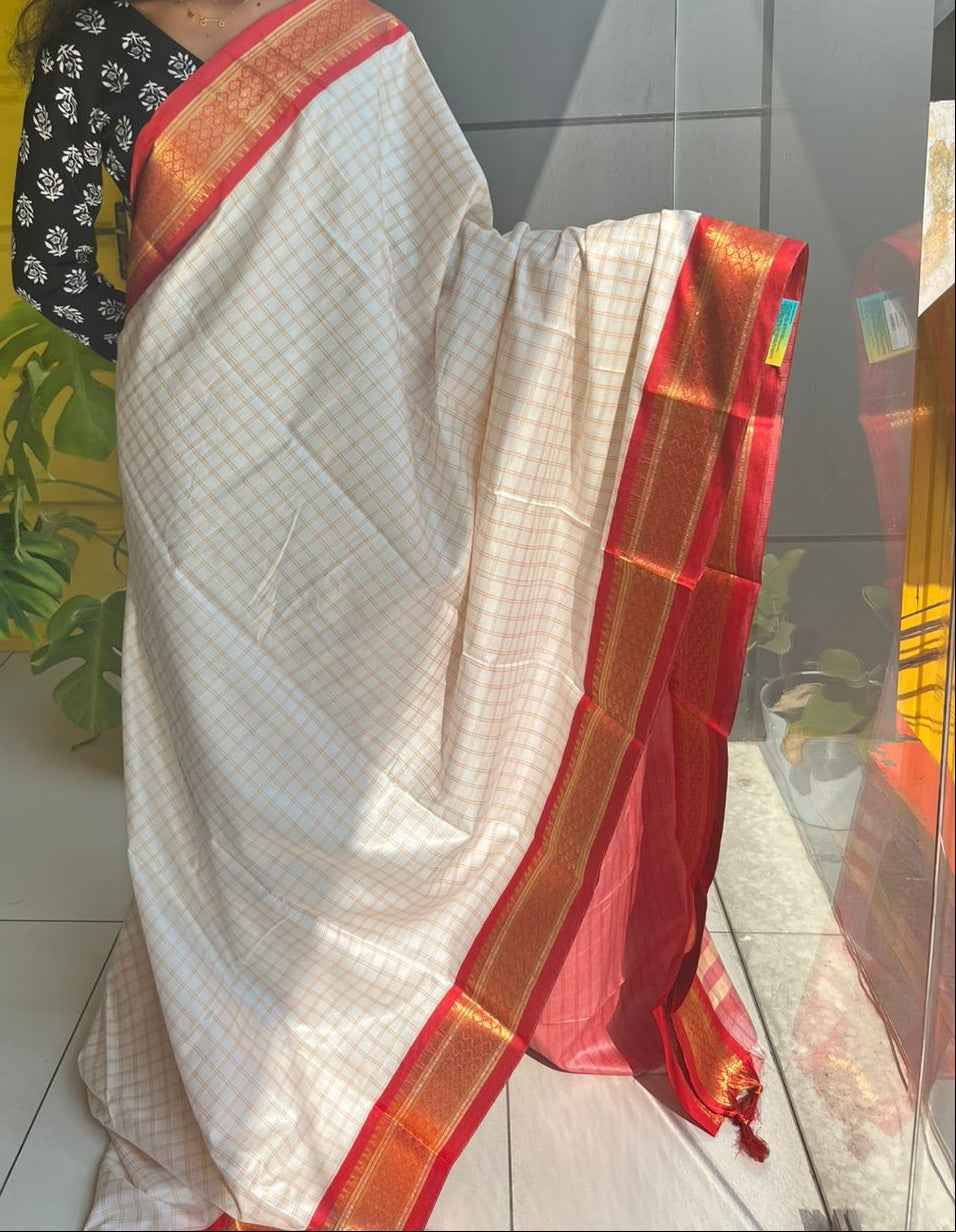 Cotton Silk Check Saree With Red Border & Tassels SL223