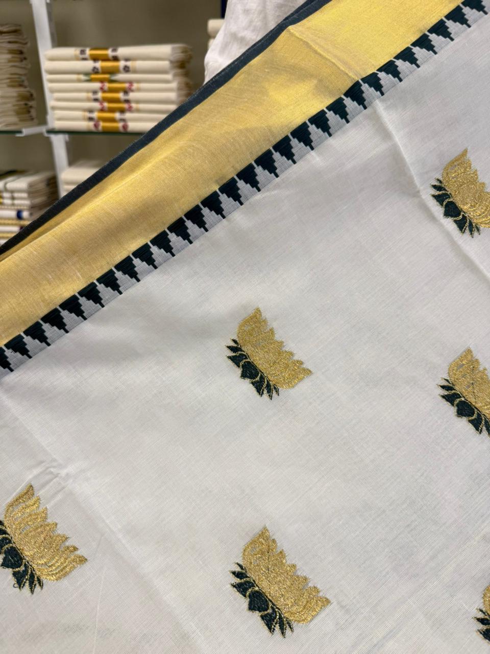 Kerala Cotton Lotus Saree With Kasavu Border SL254