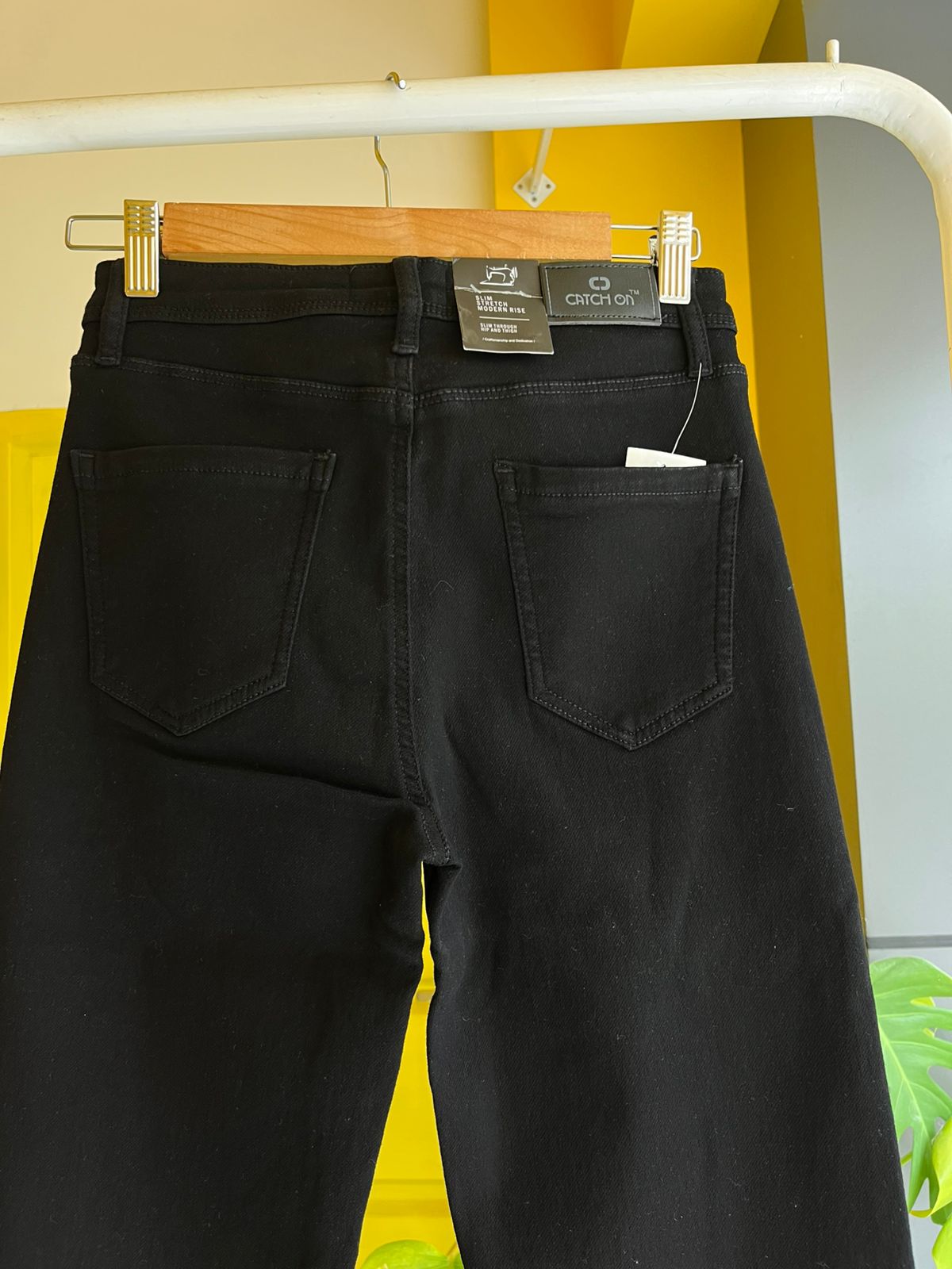 Straignt Fit Jeans For Women SL294