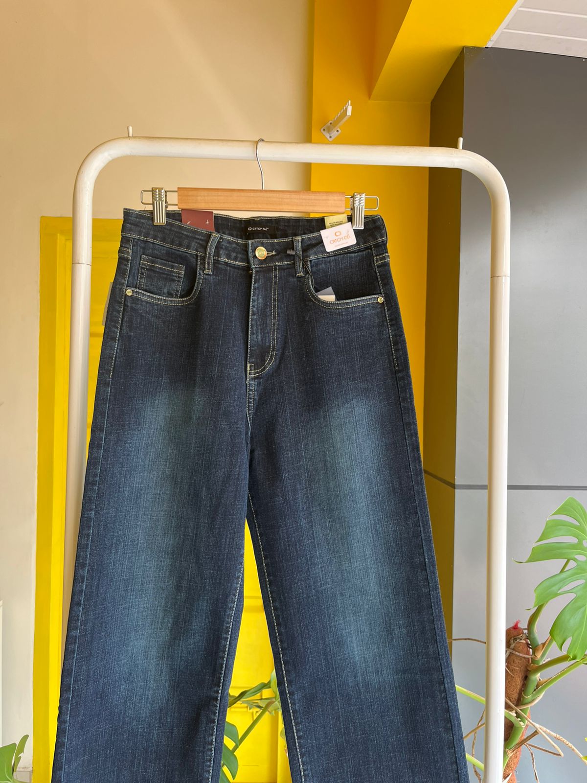 Straight Fit Jeans For Women SL294